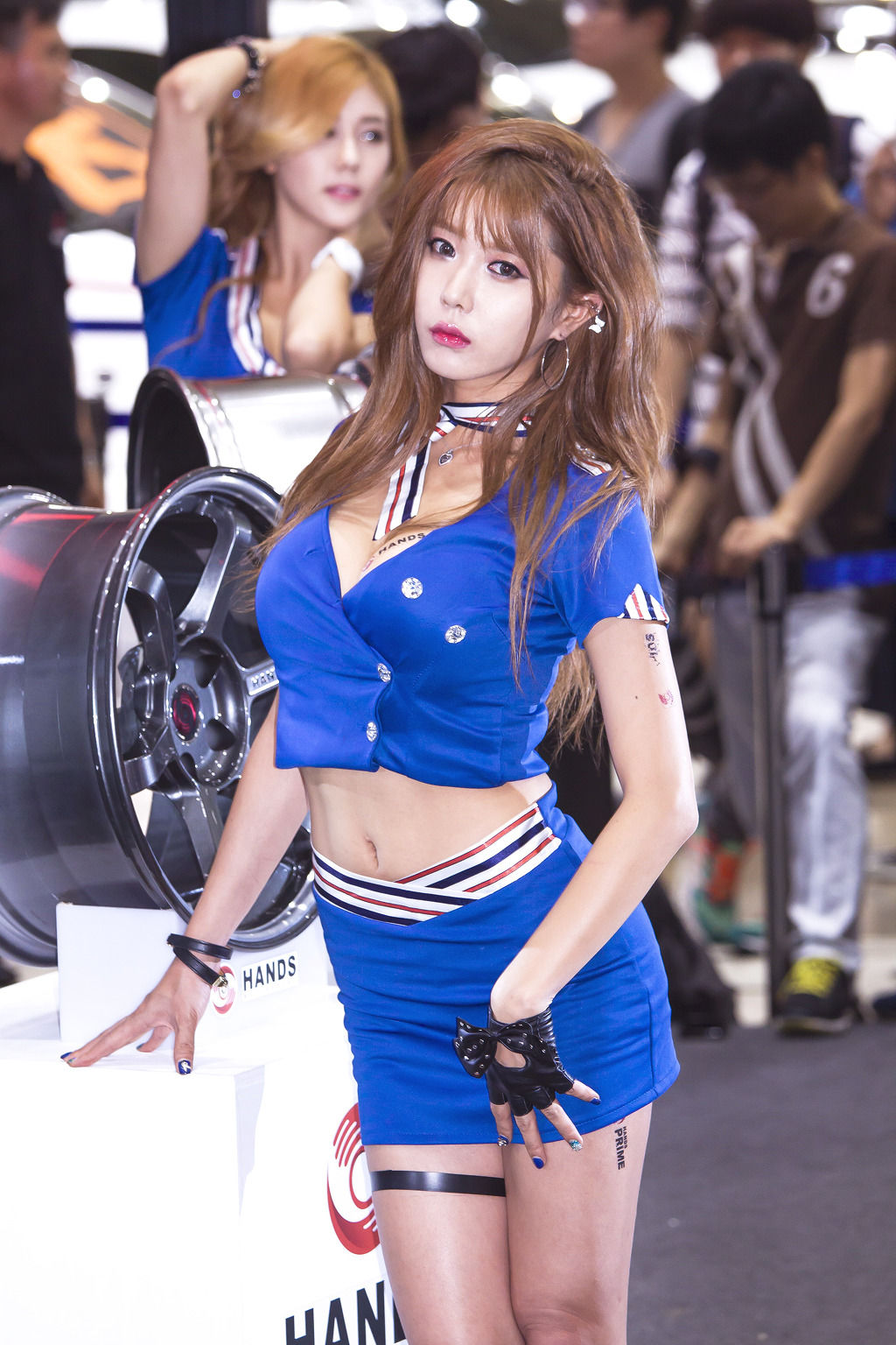 [韩国美女] 许允美 - 2014首尔汽车展-空姐制服系列  第24张