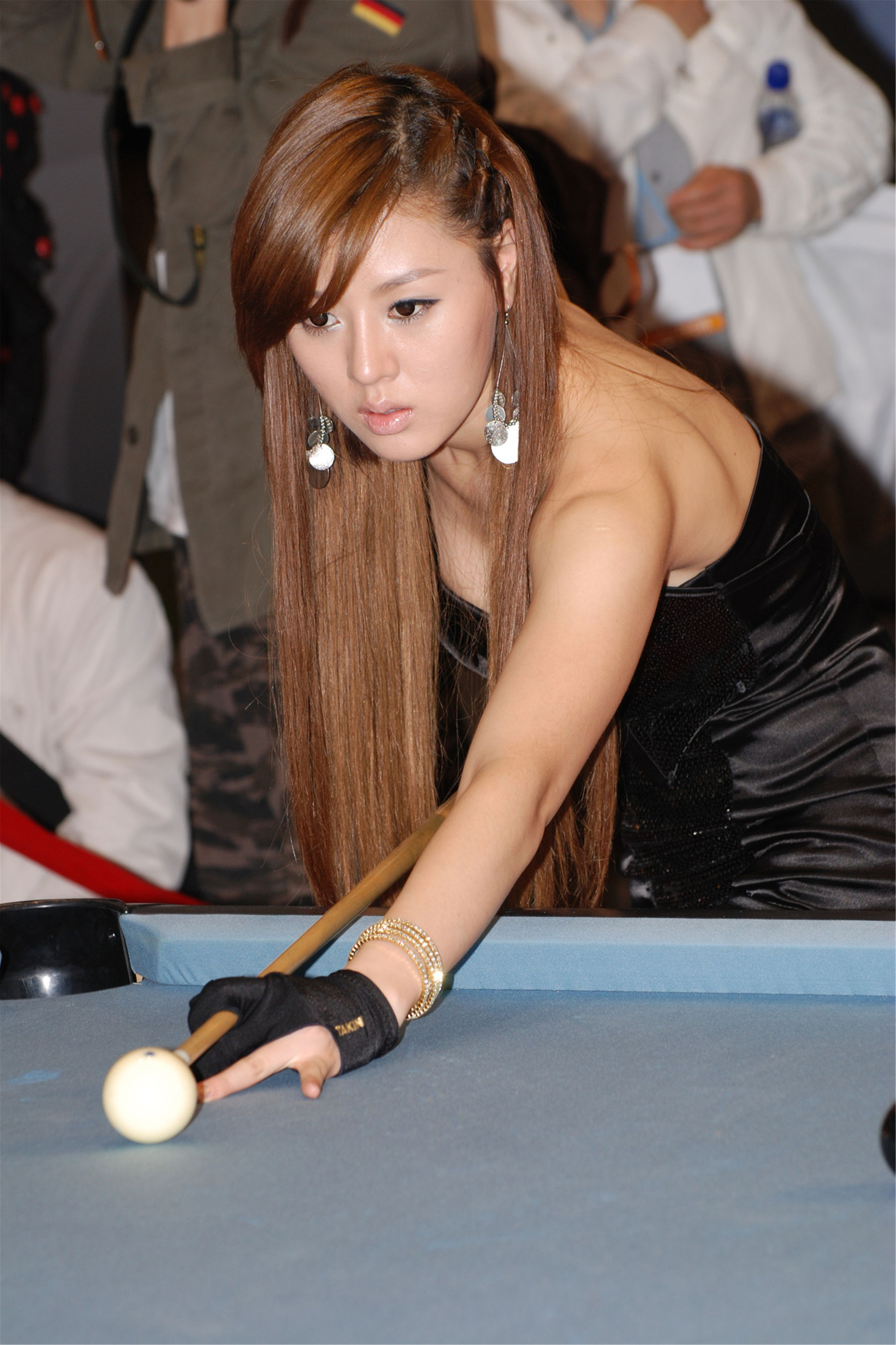 [韩国美女] 黄美姬 SIGMA现场打桌球  第9张