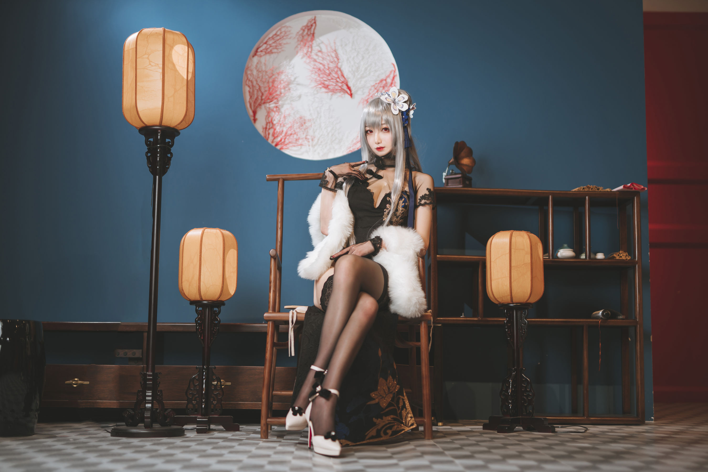  动漫博主封疆疆v - 路易九世旗袍 第9张