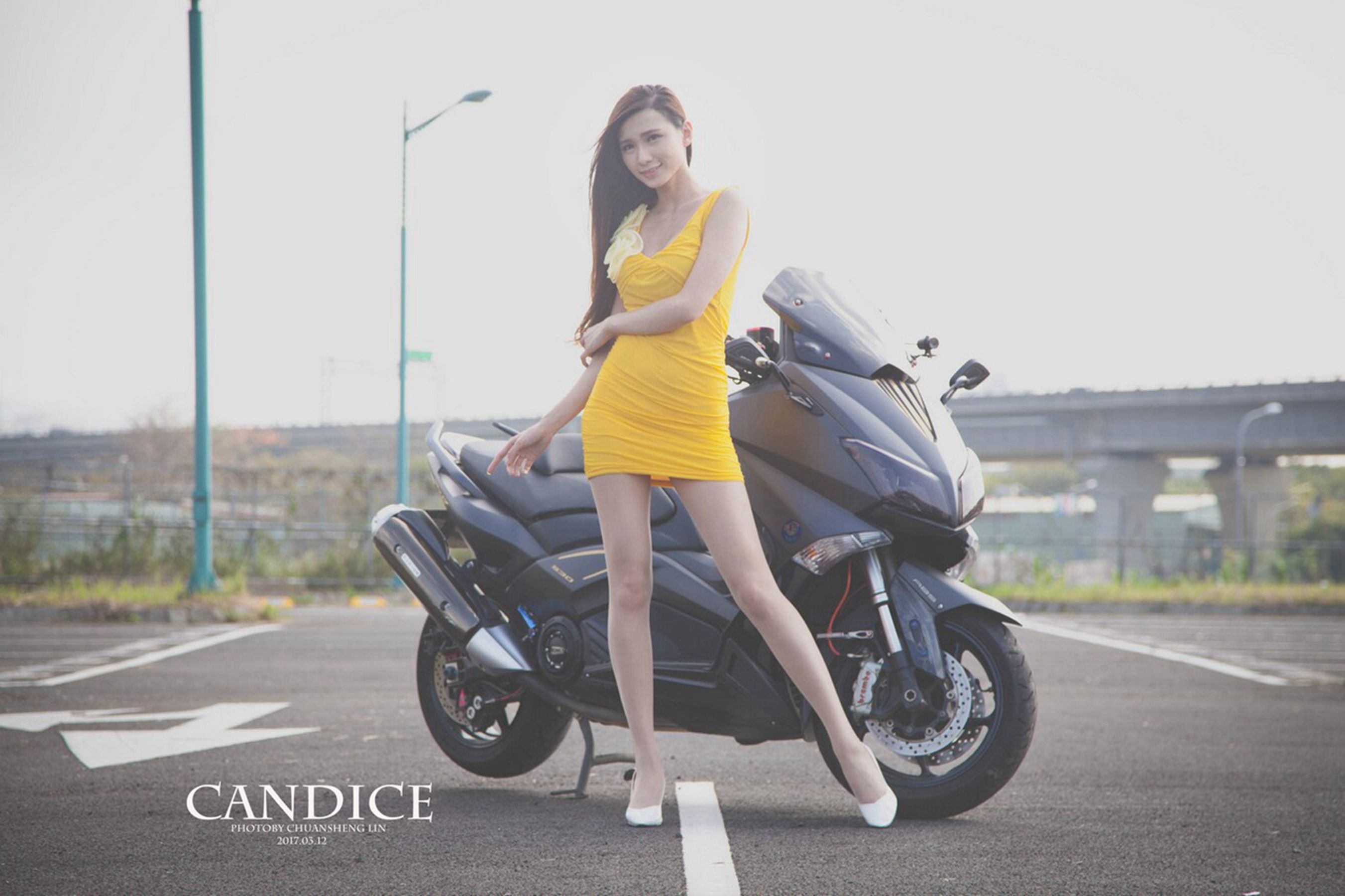 [台湾女神]  蔡译心Candice - 摩托机车时尚女郎 第17张