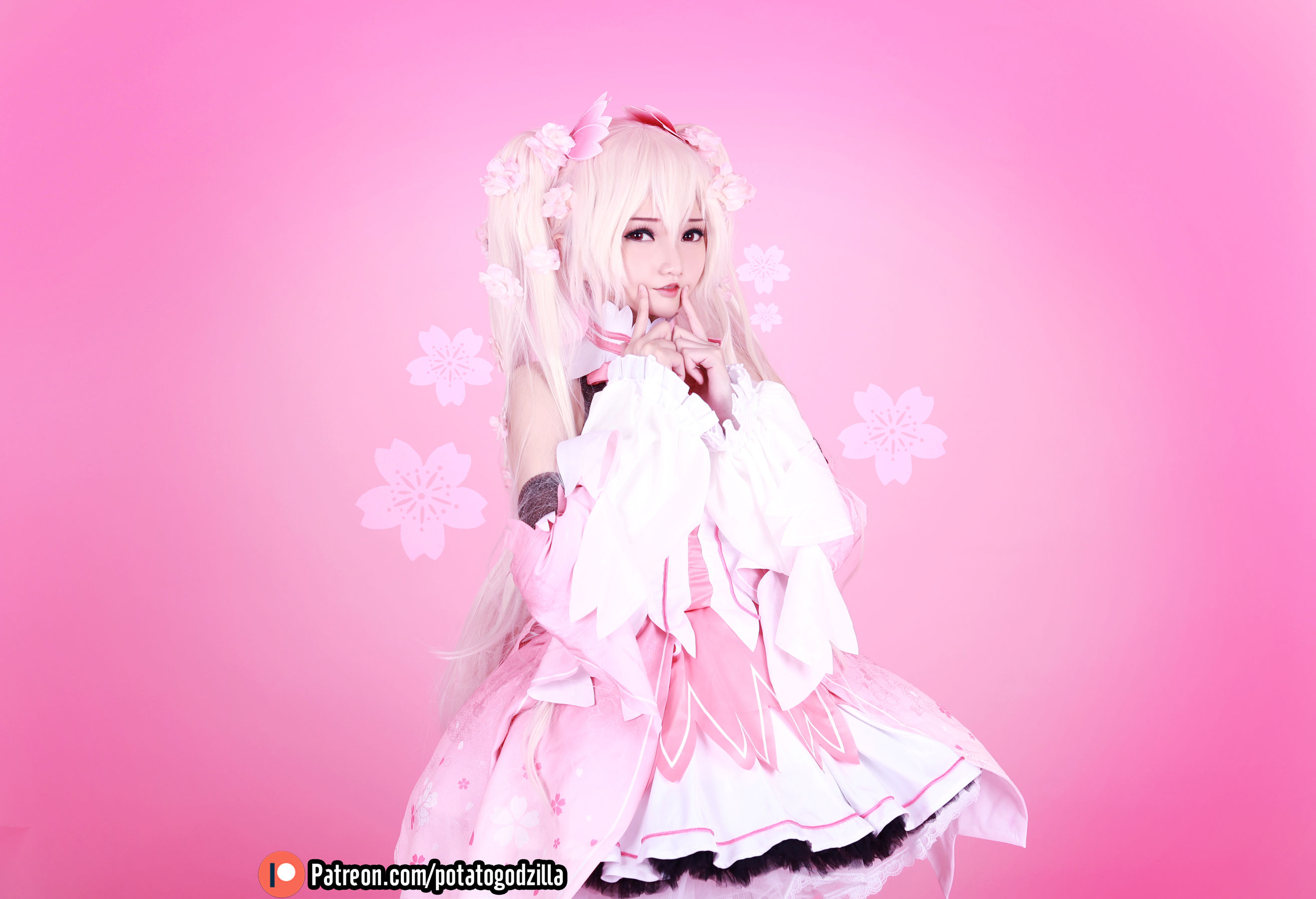  Coser小姐姐Potato Godzilla - Sakura Miku 第15张