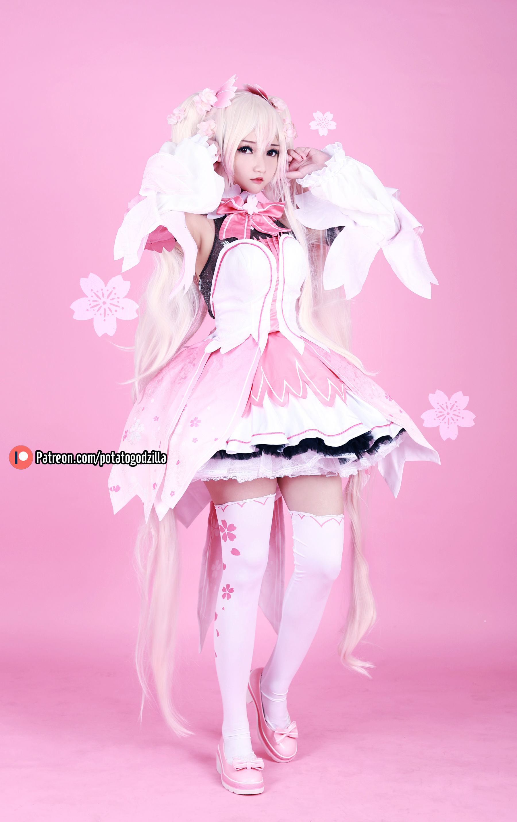  Coser小姐姐Potato Godzilla - Sakura Miku 第1张