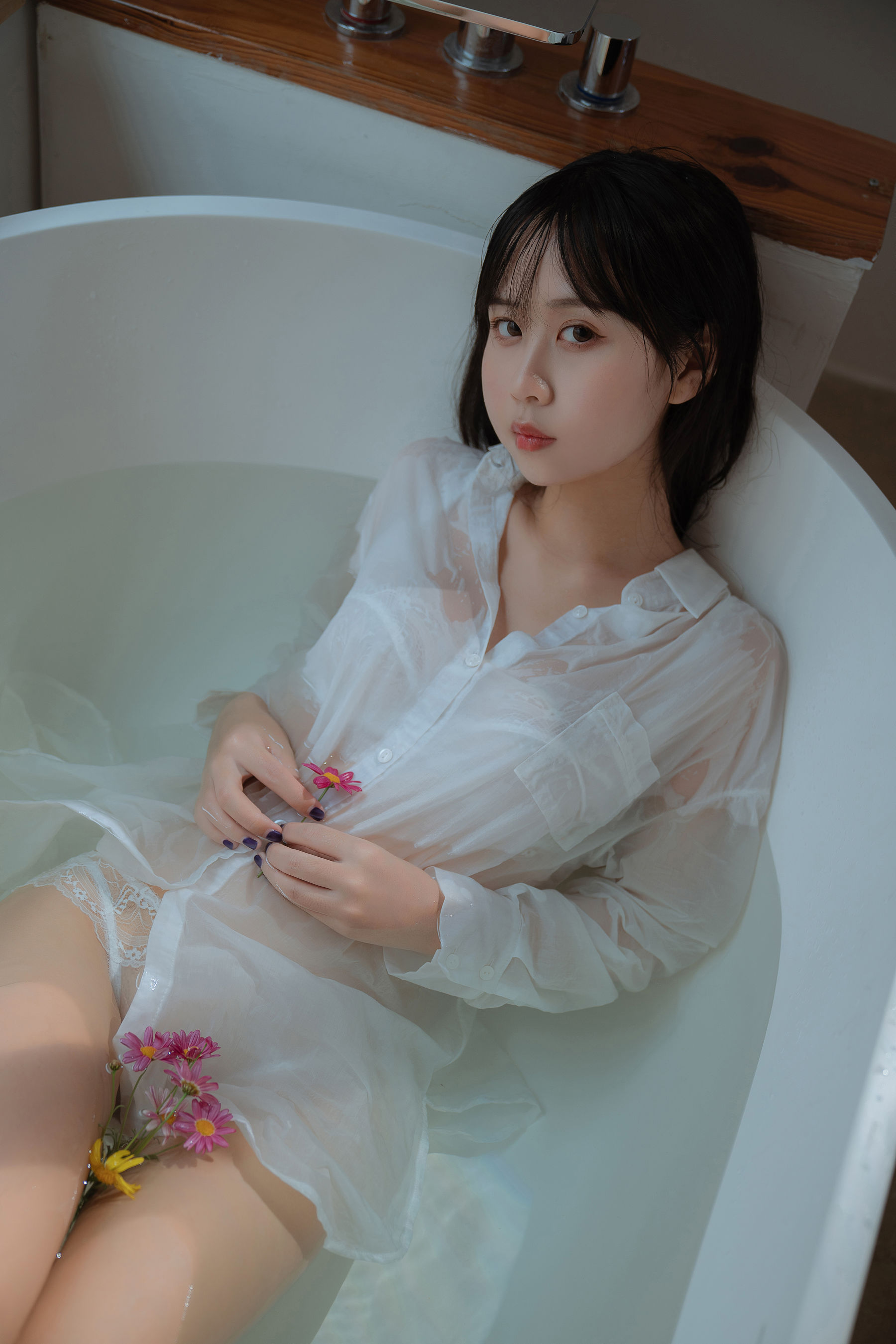  阳光美少女萌芽儿o0 - 浴缸 第40张