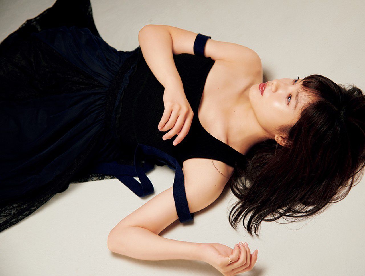 [FRIDAY] 2018.12.07 土屋太鳳 オフィスでセクシー  第19张