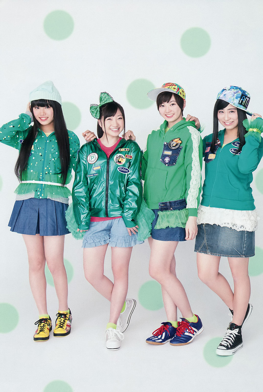 [Weekly Big Comic Spirits] 2015年No.22-23 安本彩花 有安杏果 坂本遥奈 廣田あいか  第12张