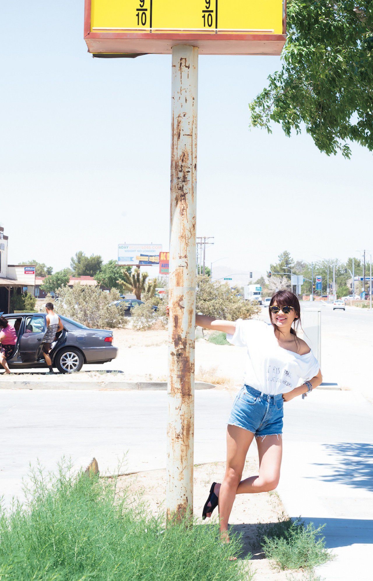 [FRIDAY] 2018.08.31 久松郁実 3年ふ?りのセカント?写真集からヘ?ストショットをスクーフ?公開  第13张