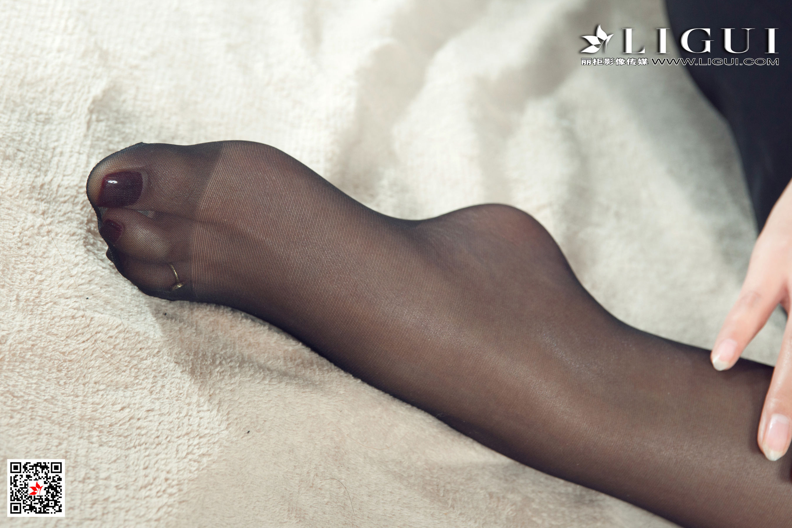 [丽柜Ligui]  嘤嘤 《职场新秀》 第53张