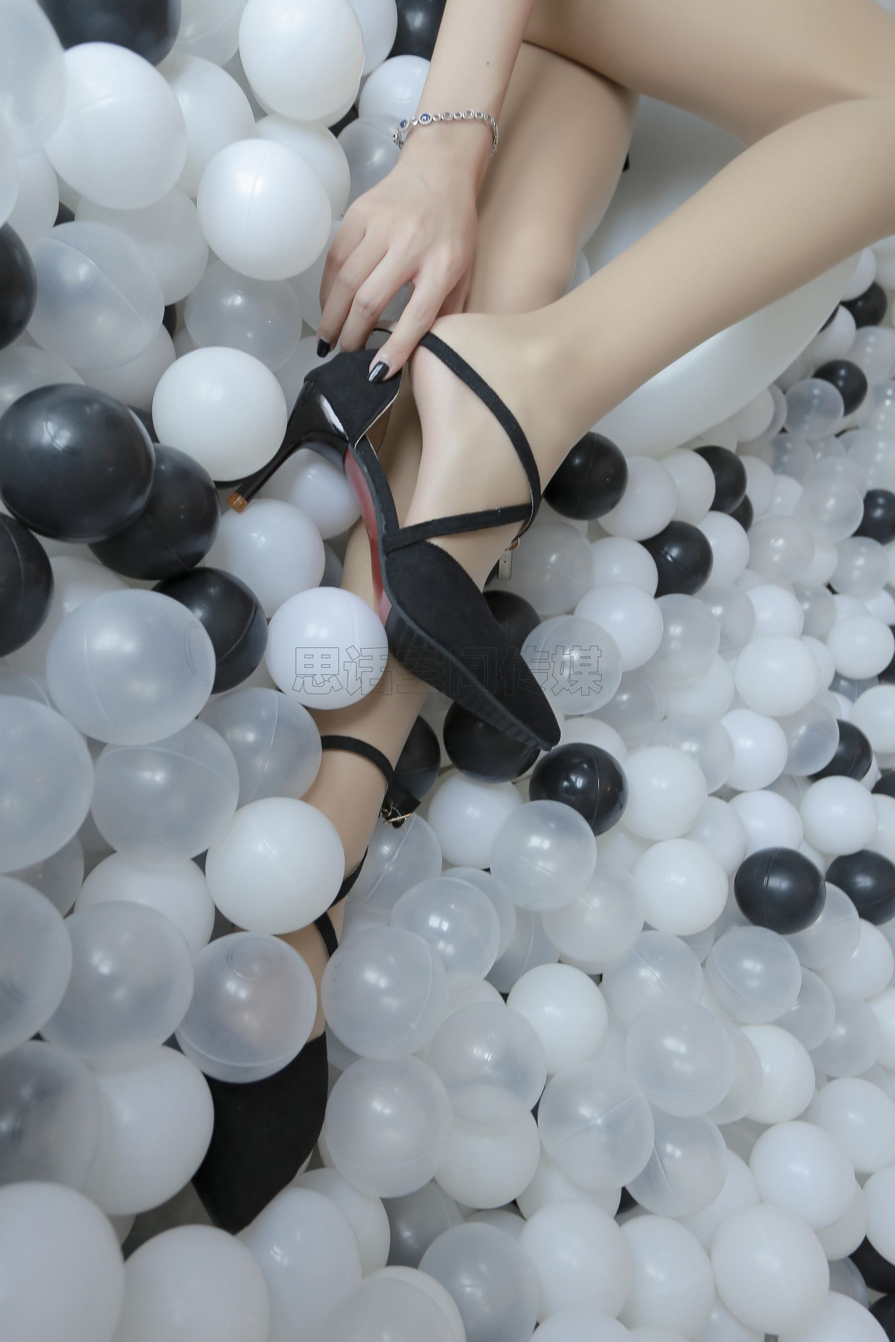 [思话SiHua] SJ001 曦然 泡泡球上的学姐  第25张