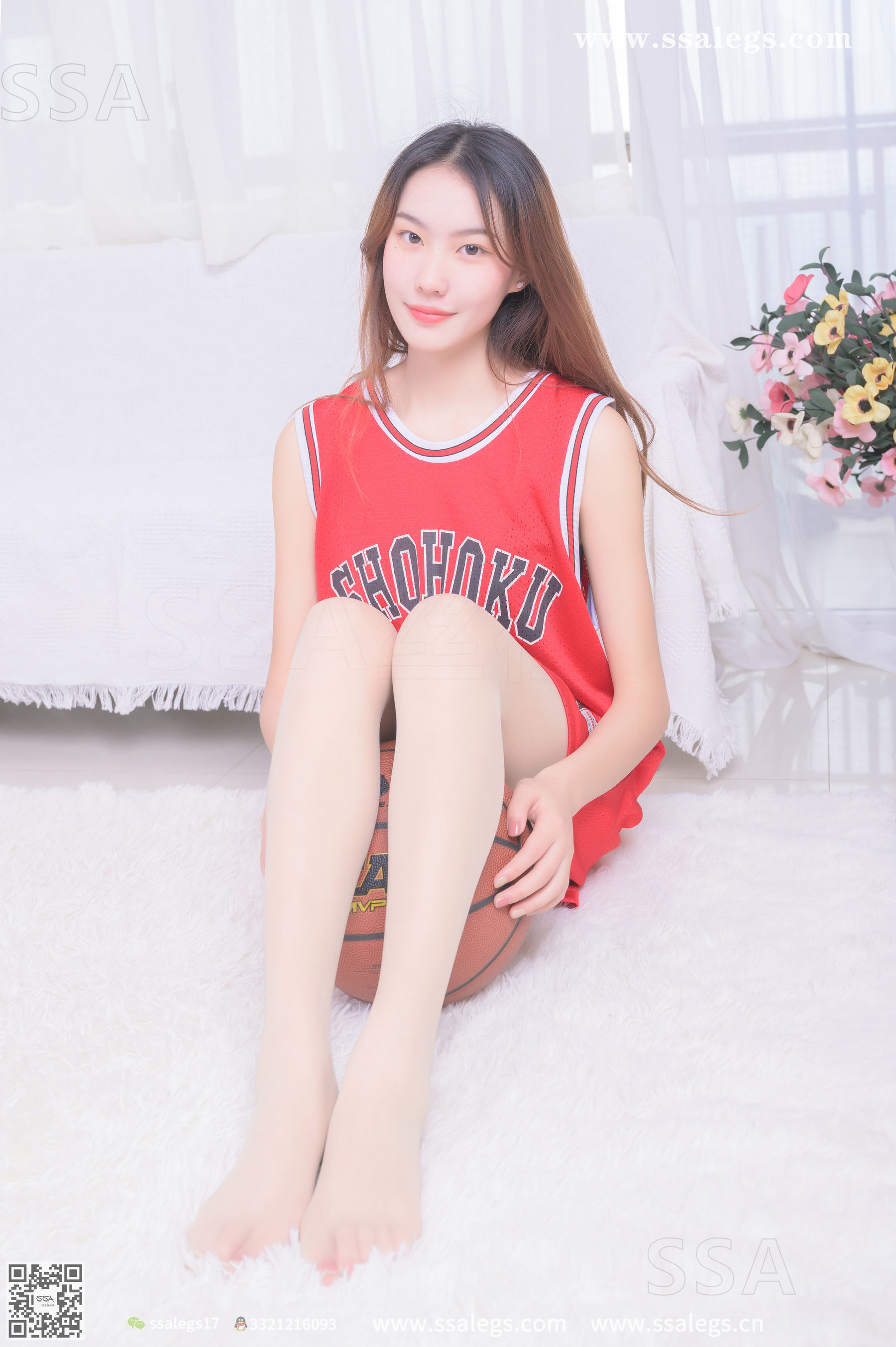 [SSA丝社]超清写真 No.325 素素 小姐姐放假在家穿丝袜陪你玩篮球(下)  第15张