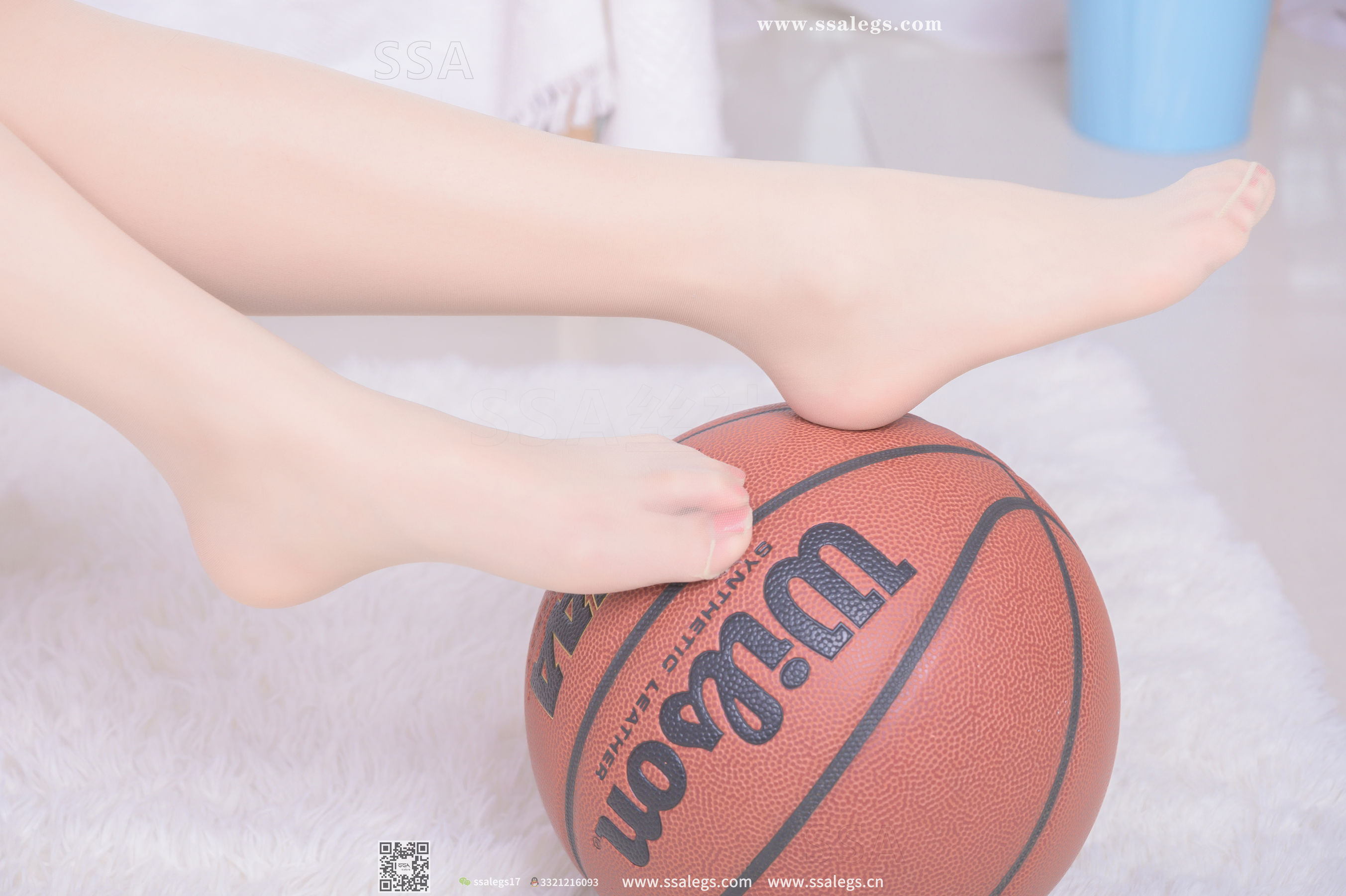 [SSA丝社]超清写真 No.325 素素 小姐姐放假在家穿丝袜陪你玩篮球(下)  第22张