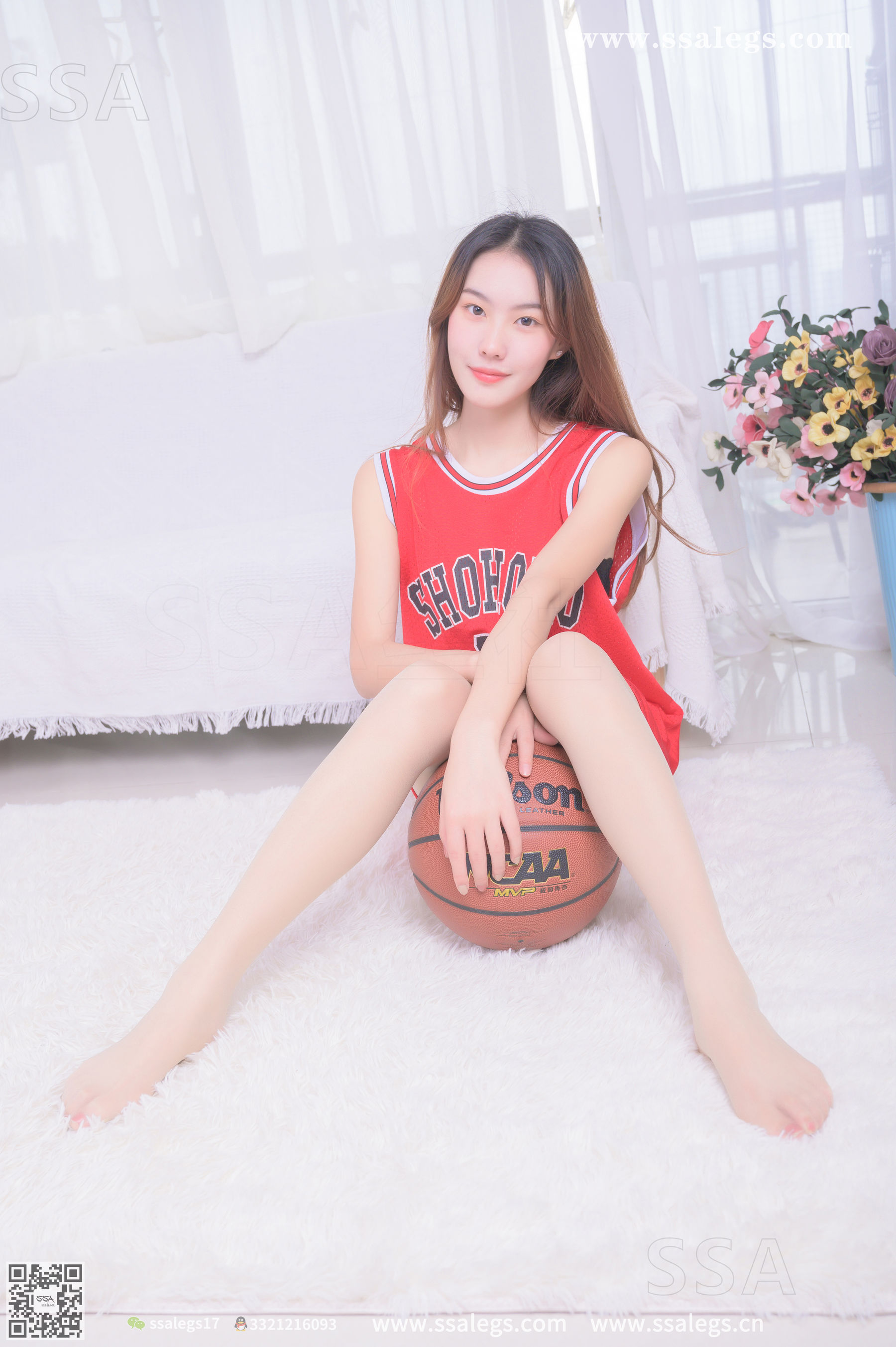 [SSA丝社]超清写真 No.325 素素 小姐姐放假在家穿丝袜陪你玩篮球(下)  第15张