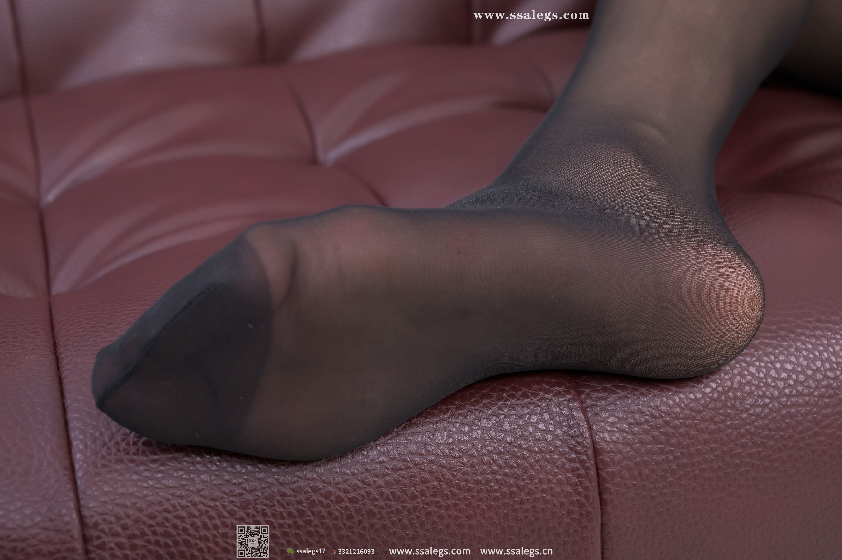 [SSA丝社]超清写真 No.319 素素 夜深了，记得还有我的黑丝陪着你(下)  第12张