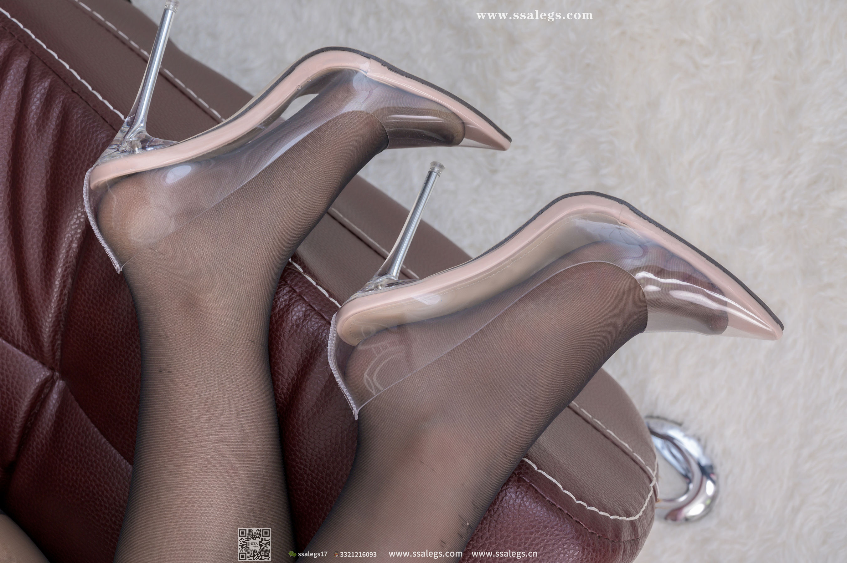 [SSA丝社]超清写真 No.359 小鹿 春风拂面的妩媚黑丝(上)  第31张