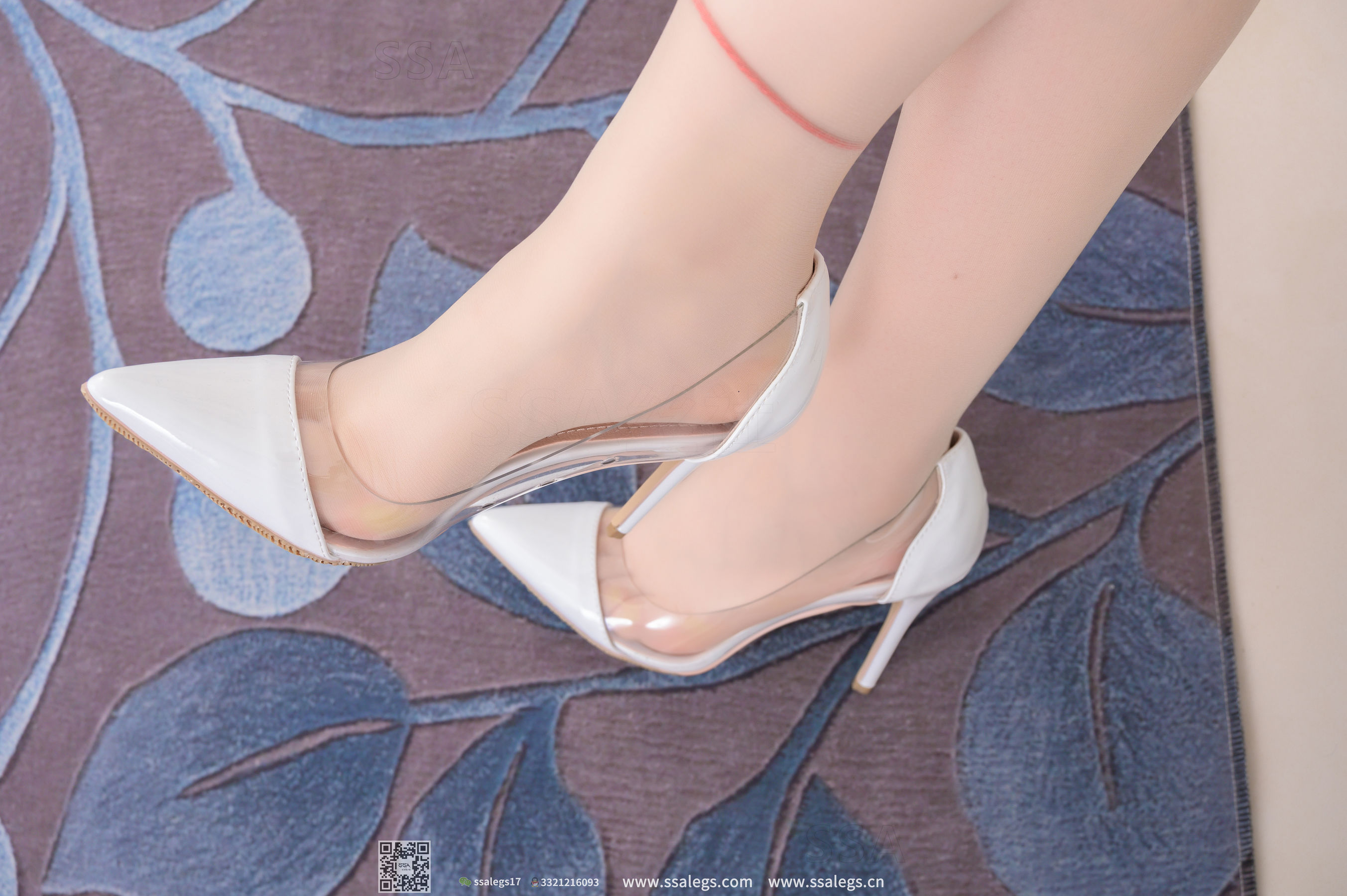 [SSA丝社]超清写真 No.296 蜜桃 笑容治愈系少女的肉丝袜毛衣裙(上)  第10张