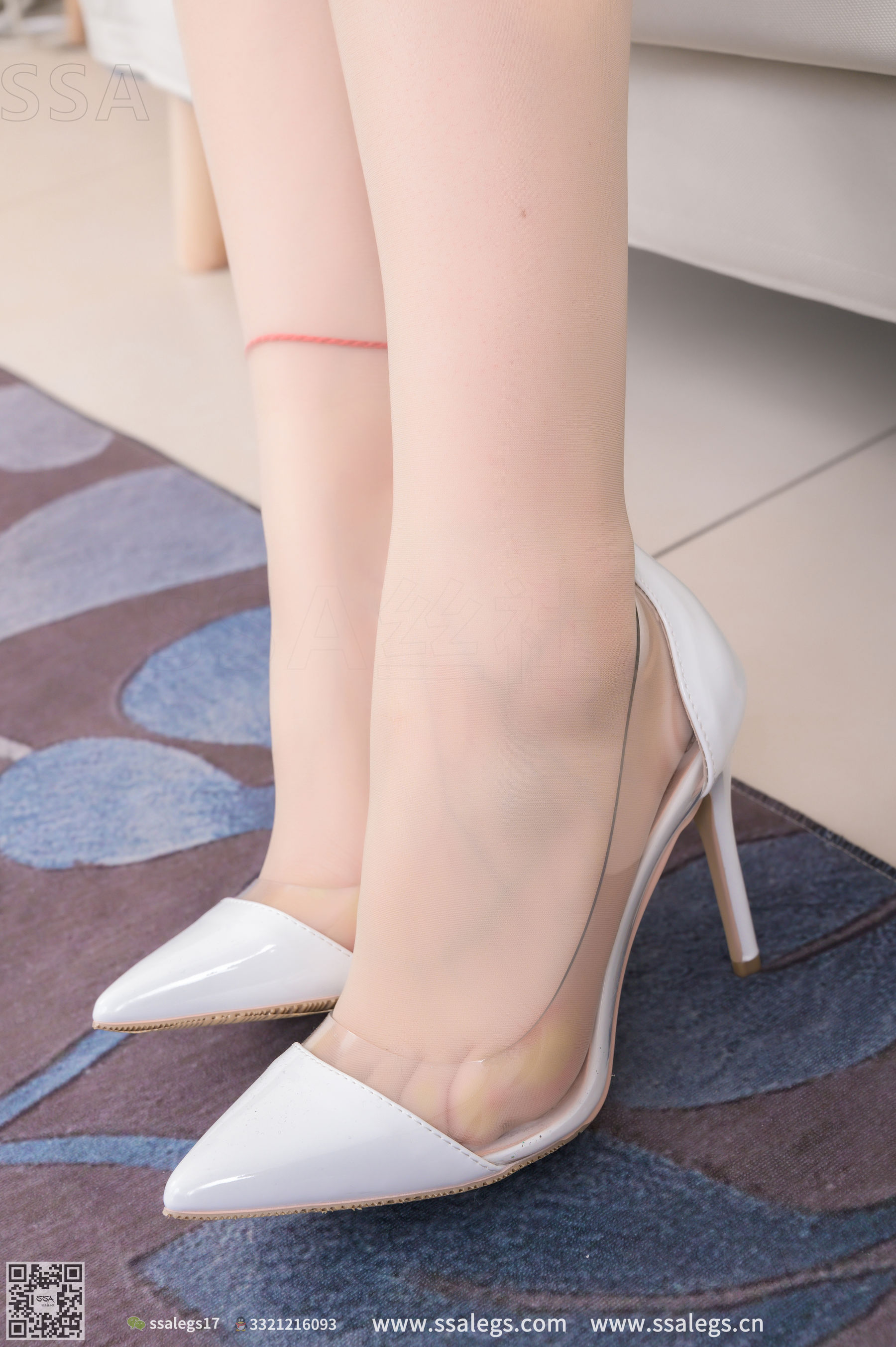 [SSA丝社]超清写真 No.296 蜜桃 笑容治愈系少女的肉丝袜毛衣裙(上)  第4张