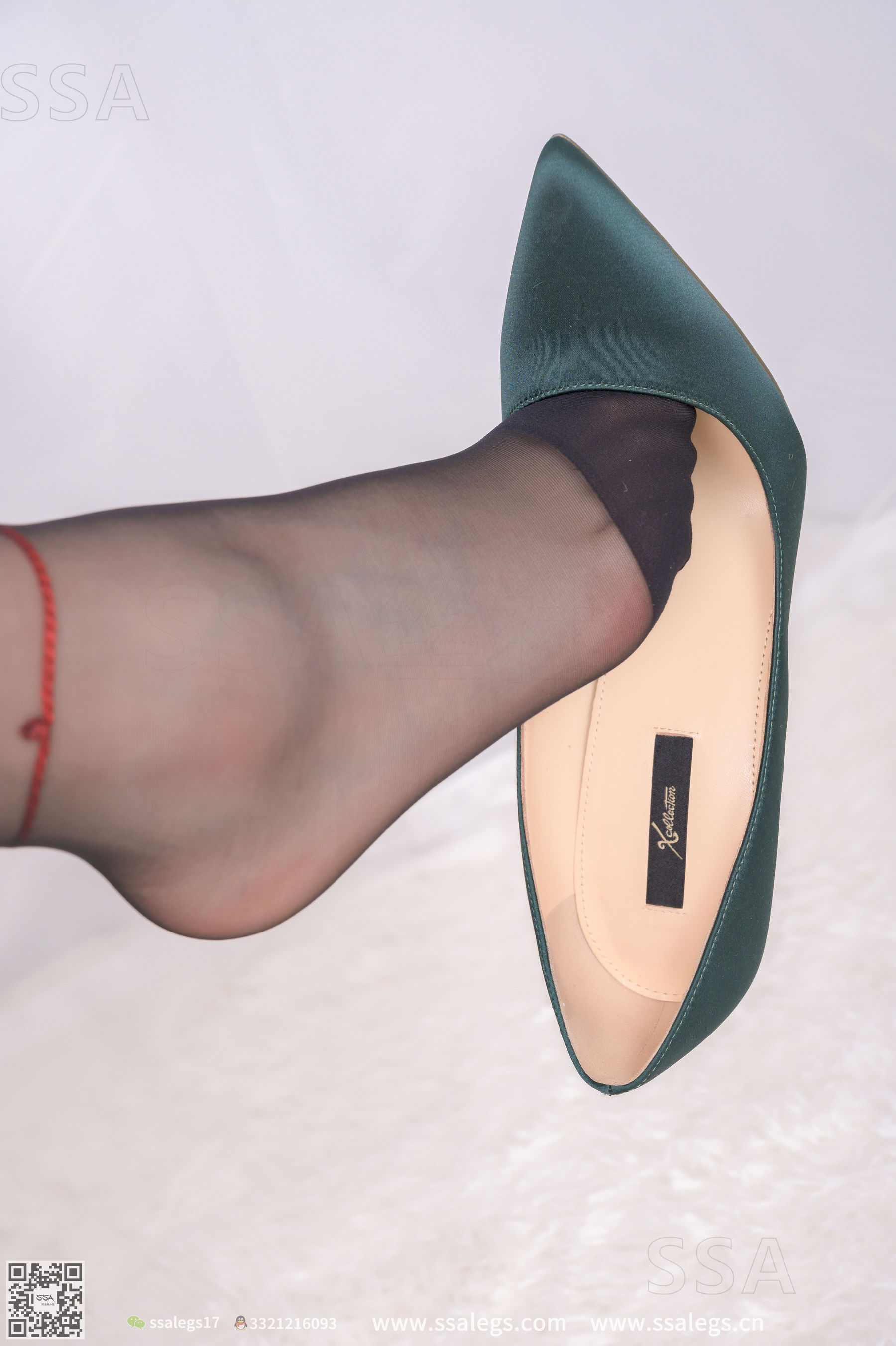 [SSA丝社]超清写真 No.304 蜜桃 回家的少女美腿黑丝诱惑(上)  第25张