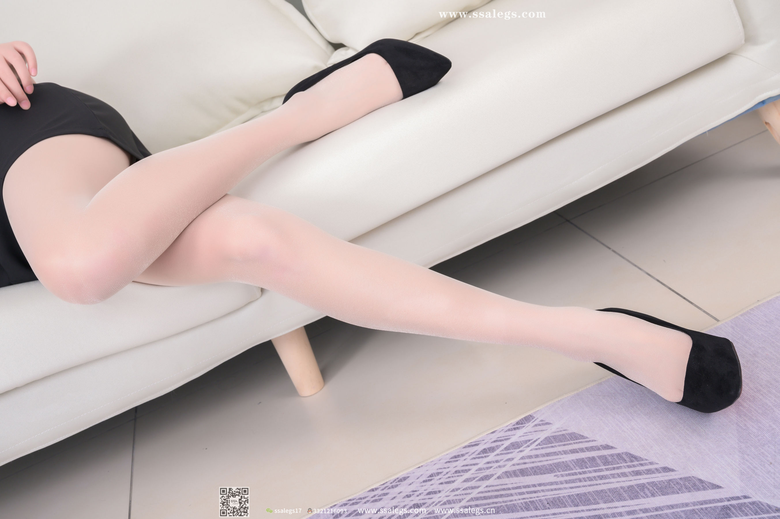 [SSA丝社]超清写真 No.387 素素 吊带短裙下亮闪闪开档肉丝(上)  第52张