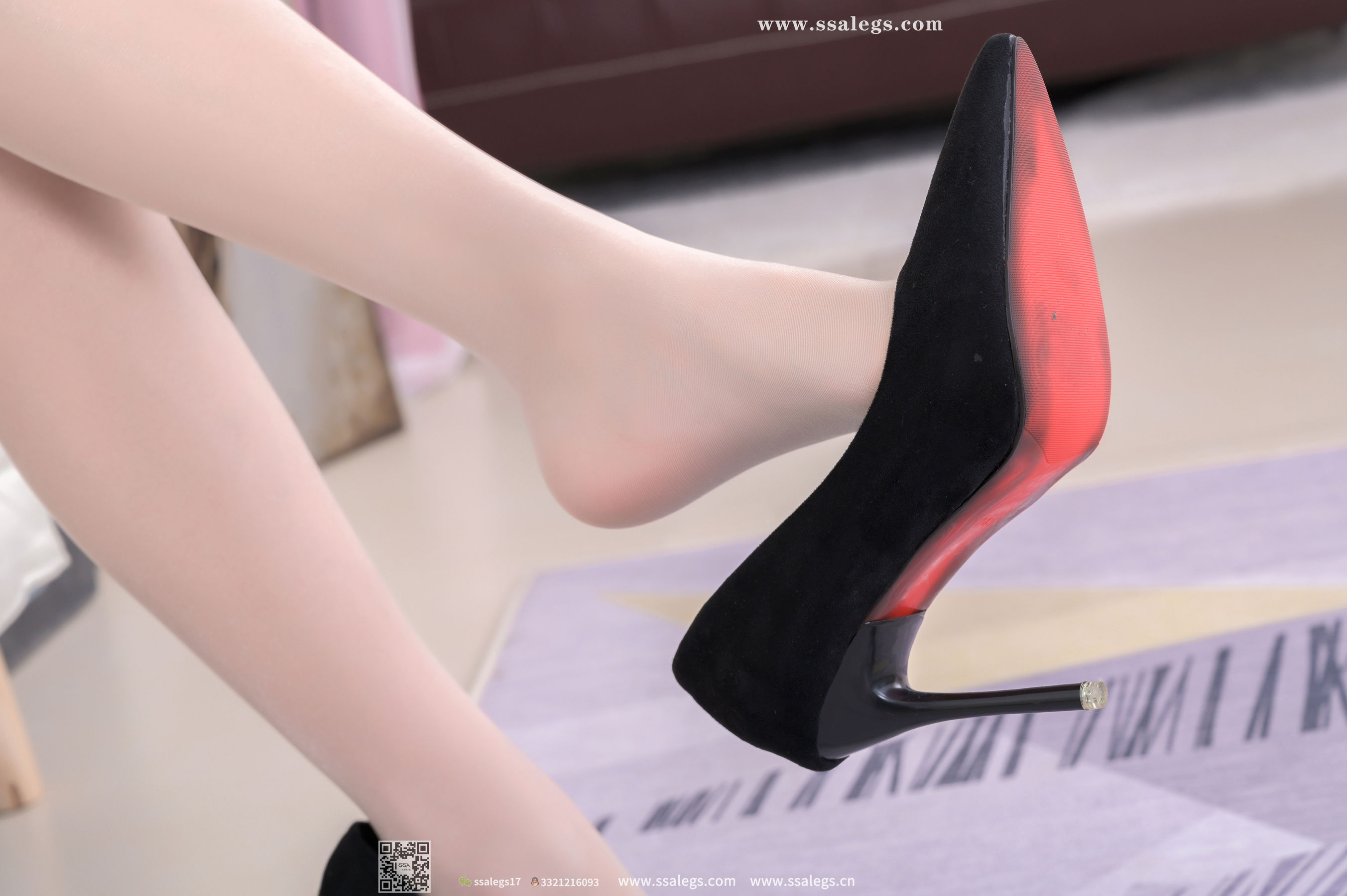 [SSA丝社]超清写真 No.387 素素 吊带短裙下亮闪闪开档肉丝(上)  第22张