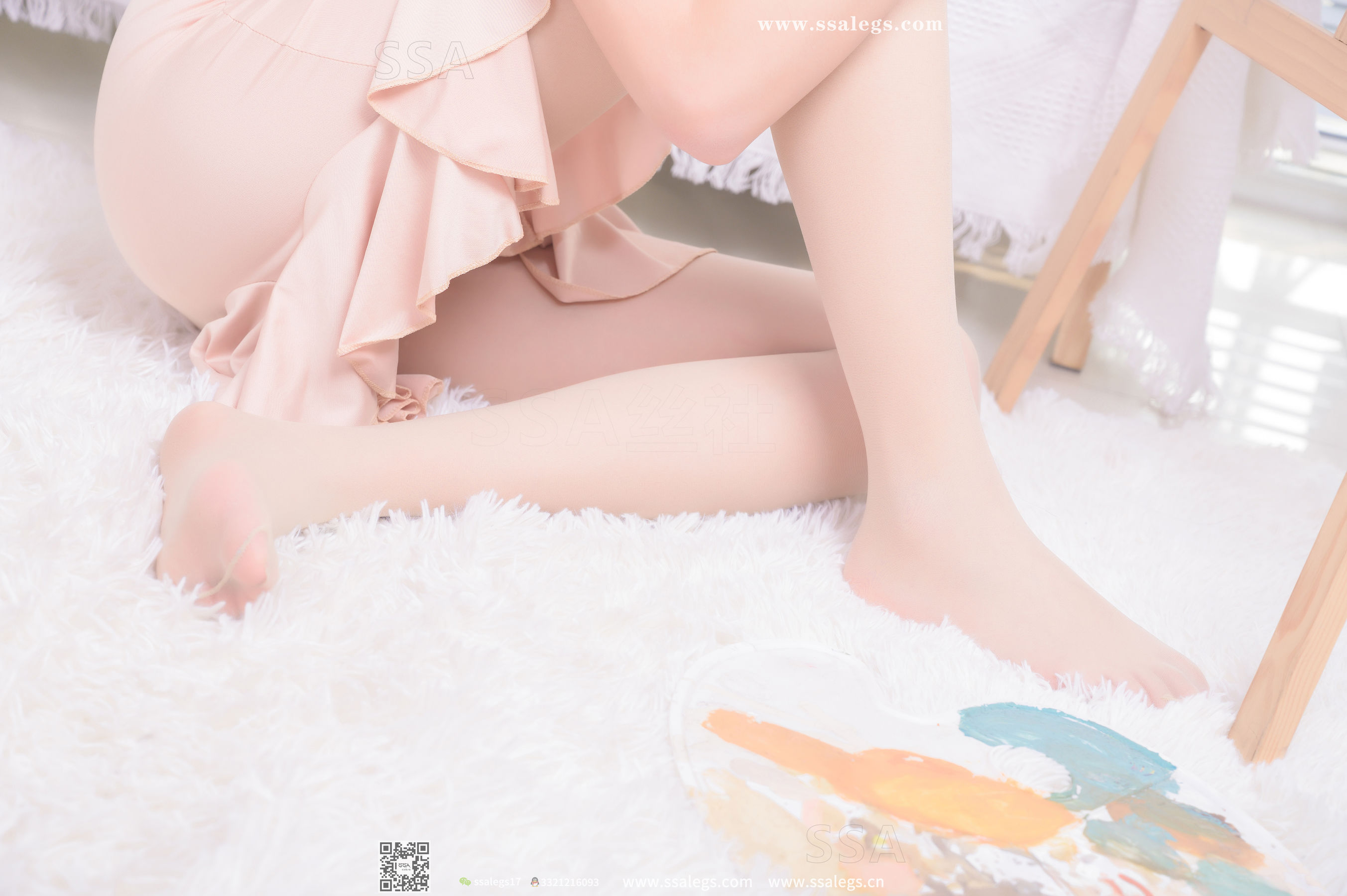 [SSA丝社]超清写真 No.340 素素 画师少女的透明高跟鞋肉丝袜(上)  第39张