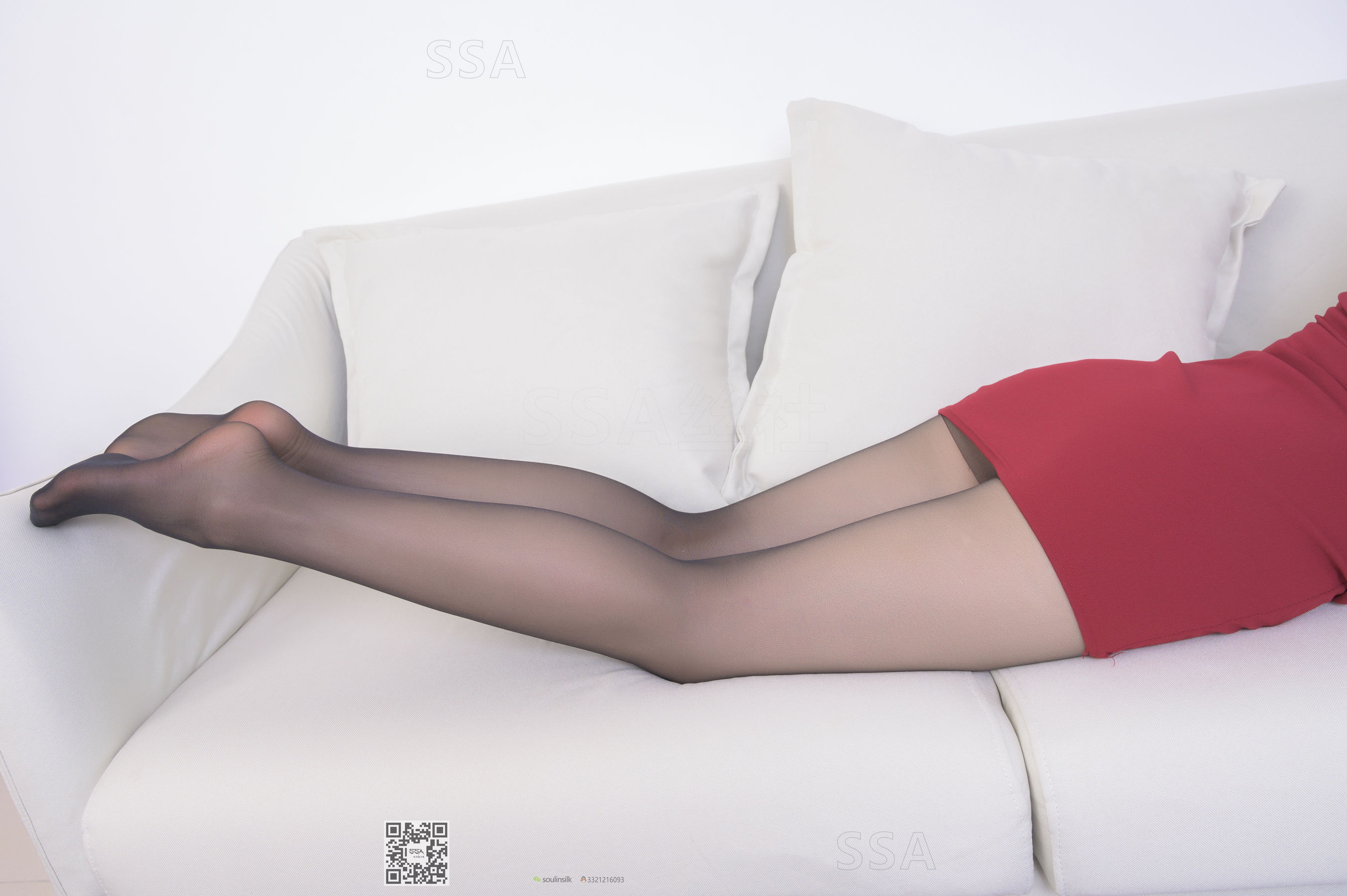 [SSA丝社]超清写真 No.241 高挑美女雯雯 时尚小红裙  第17张