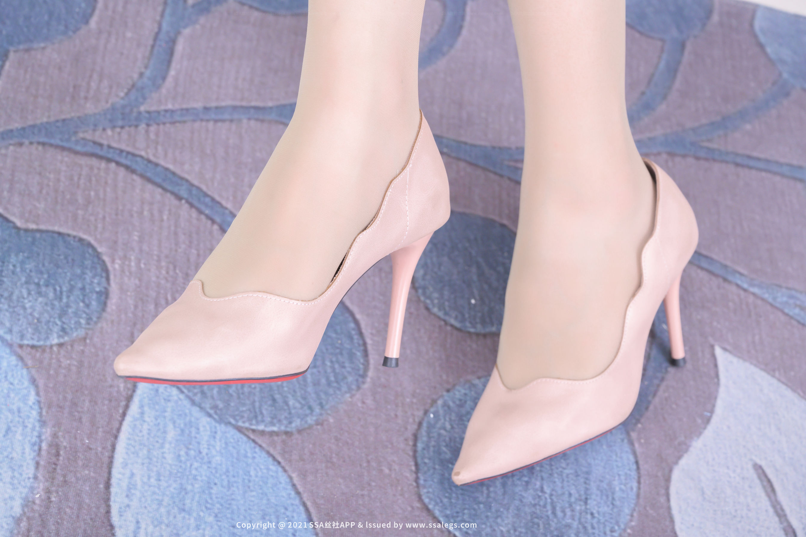 [SSA丝社]超清写真 No.662 模特欣欣 肉丝袜（上）  第9张