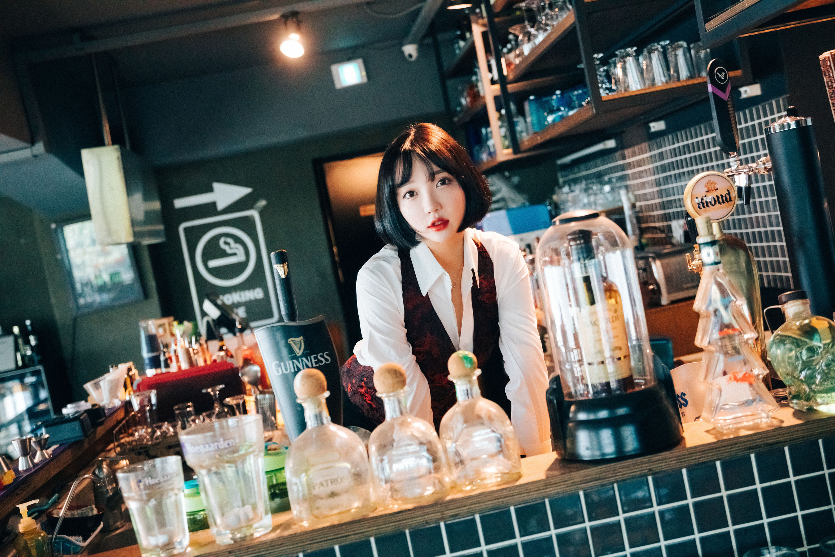 [LOOZY]  Yeeun - Tainted Love Bar S.Ver 第5张