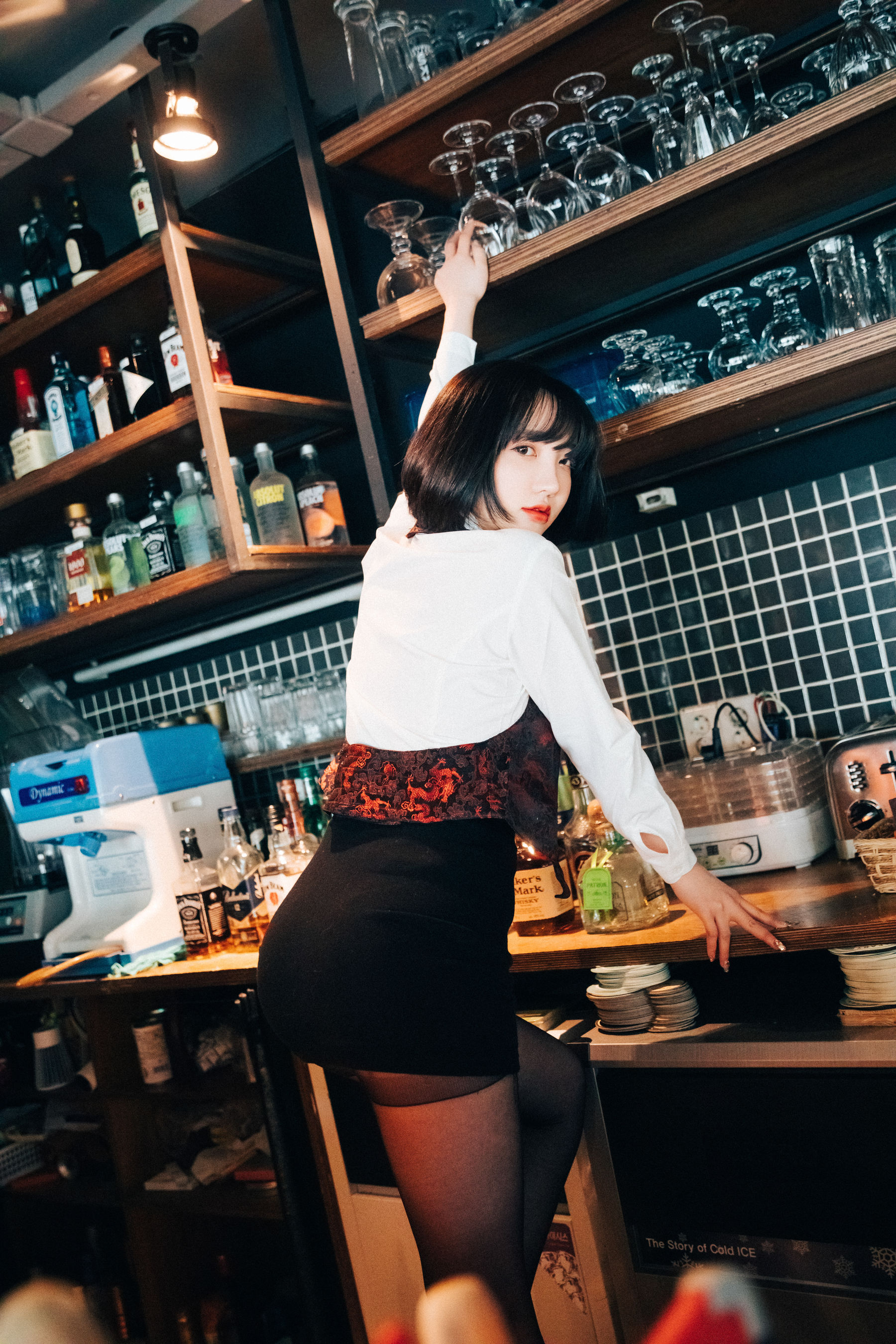 [LOOZY]  Yeeun - Tainted Love Bar S.Ver 第9张