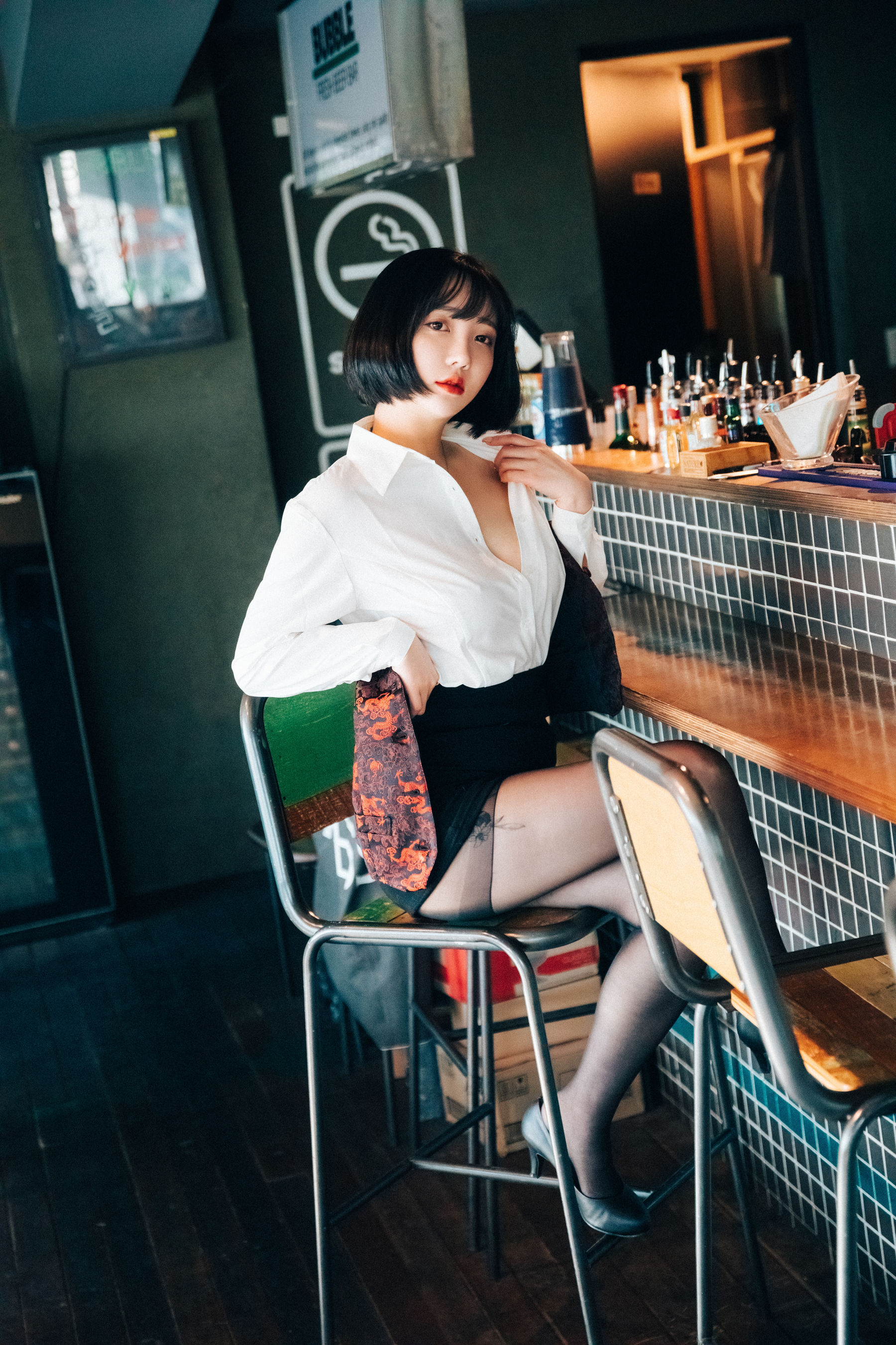 [LOOZY]  Yeeun - Tainted Love Bar S.Ver 第4张