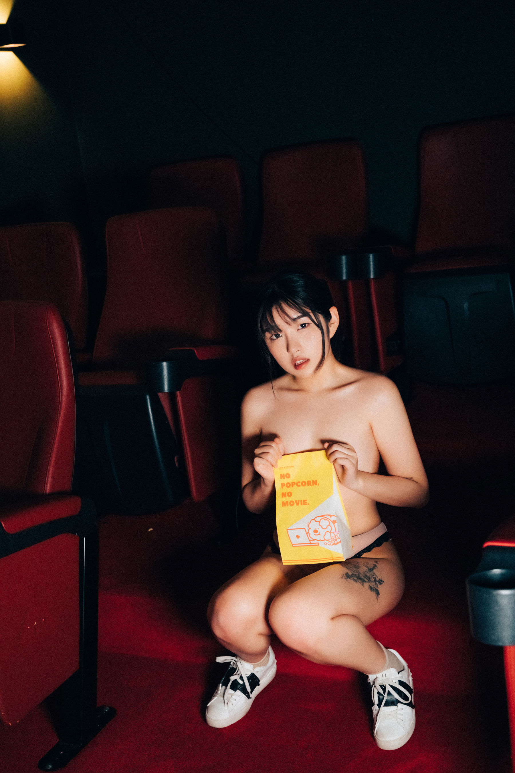 [LOOZY]  Sonson - Cinema girl 第20张