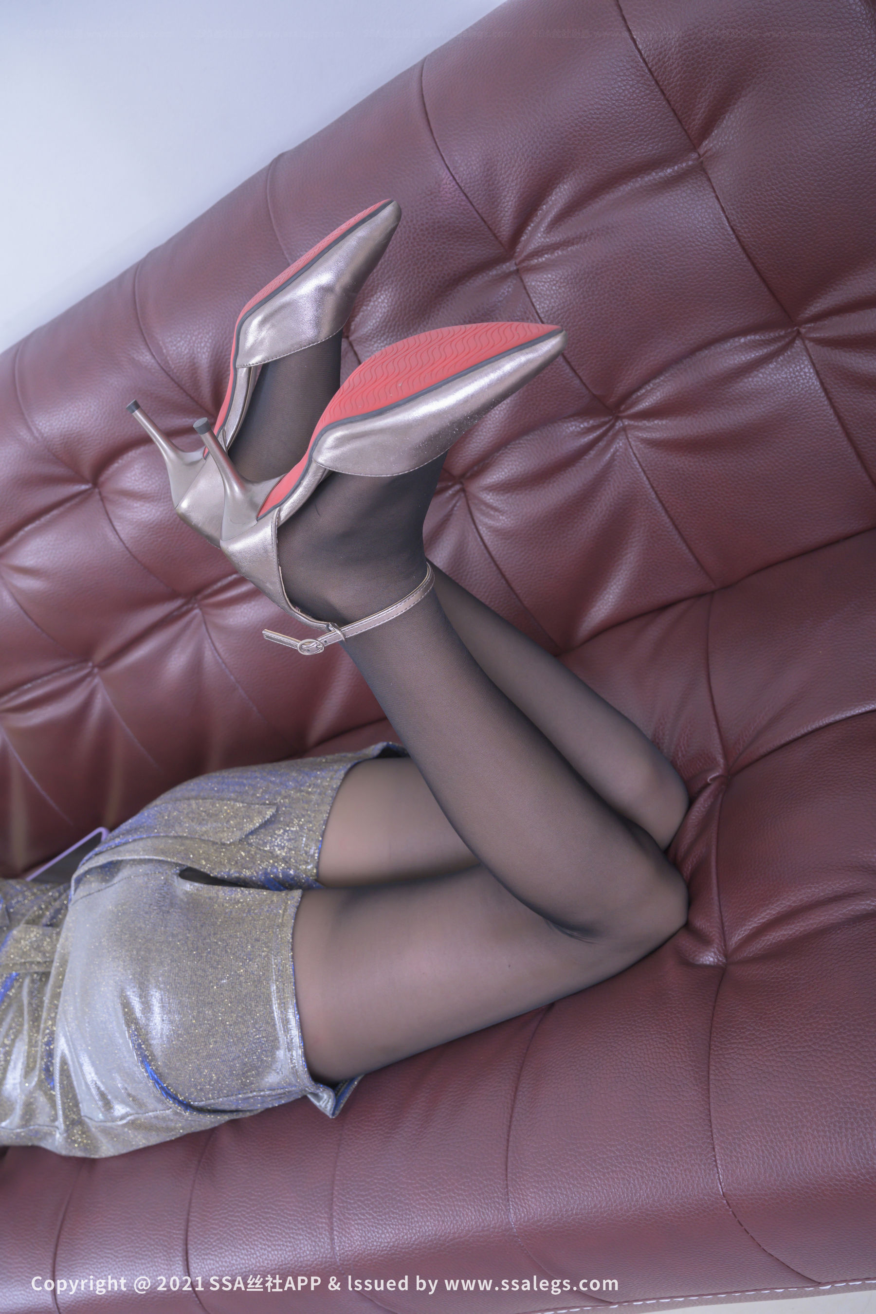 [SSA丝社]超清写真 No.680 妙妙 腿模妙妙的黑色丝袜美女（上）  第7张