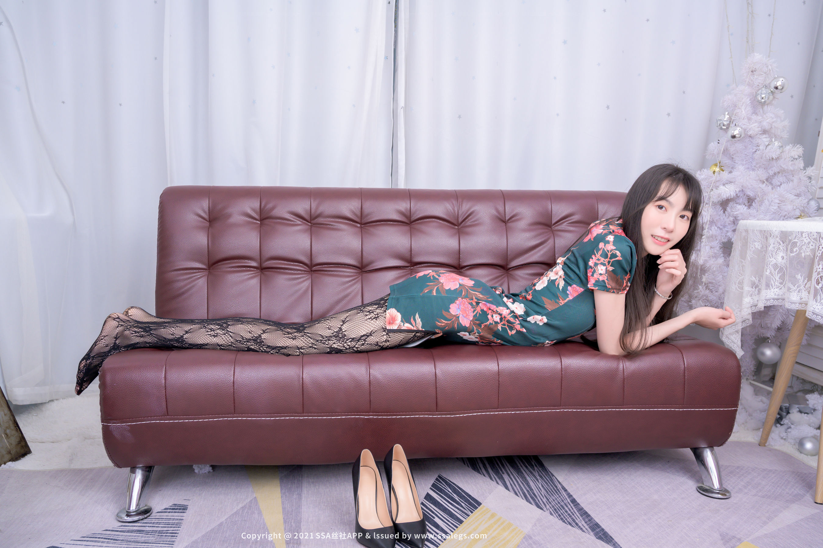 [丝社SSA]超清写真 No.745 模特团团的黑丝网袜（下）  第16张