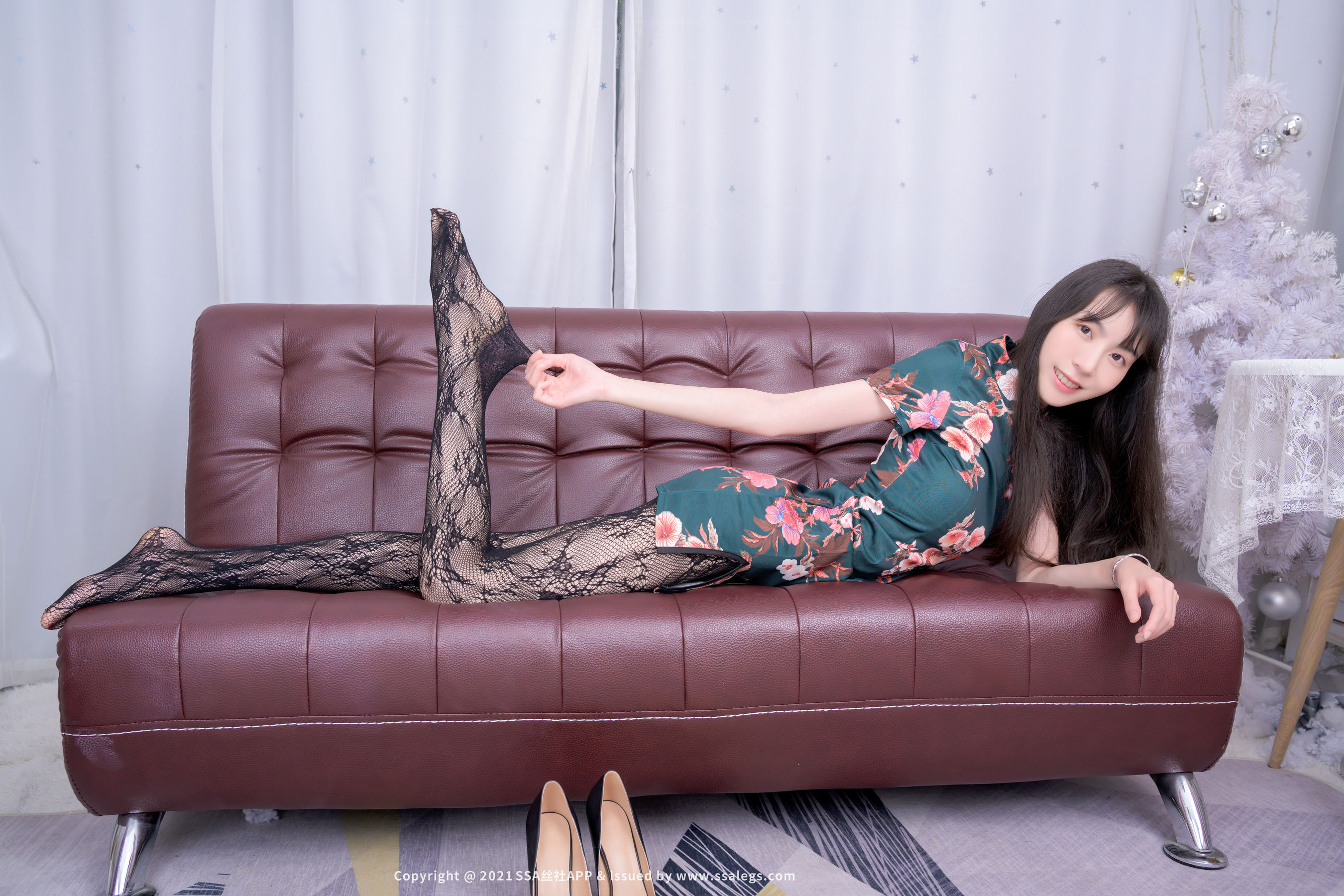[丝社SSA]超清写真 No.745 模特团团的黑丝网袜（下）  第22张