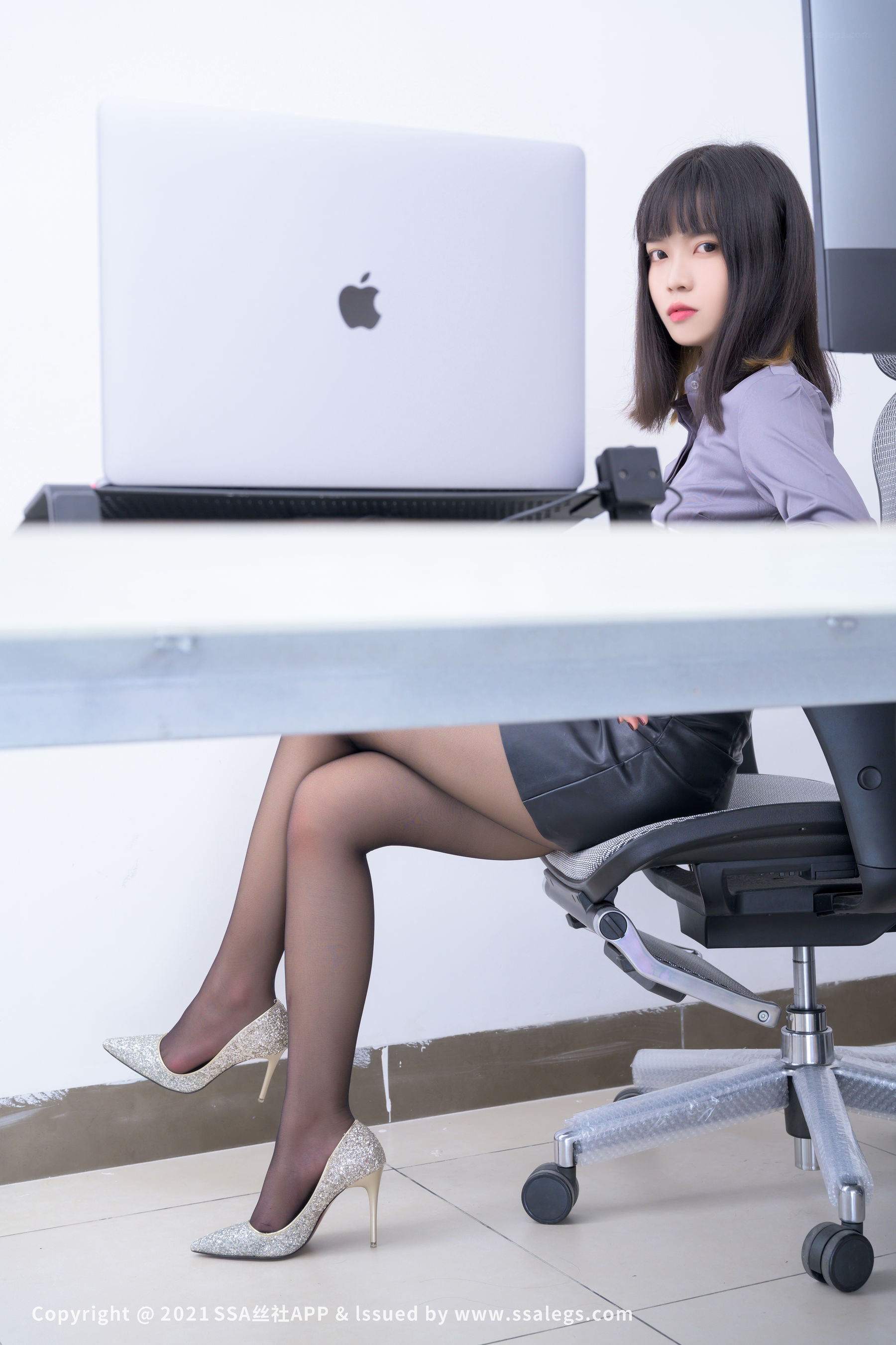 [丝社SSA]超清写真 No.748 模特丹丹的黑丝袜OL（上）  第80张