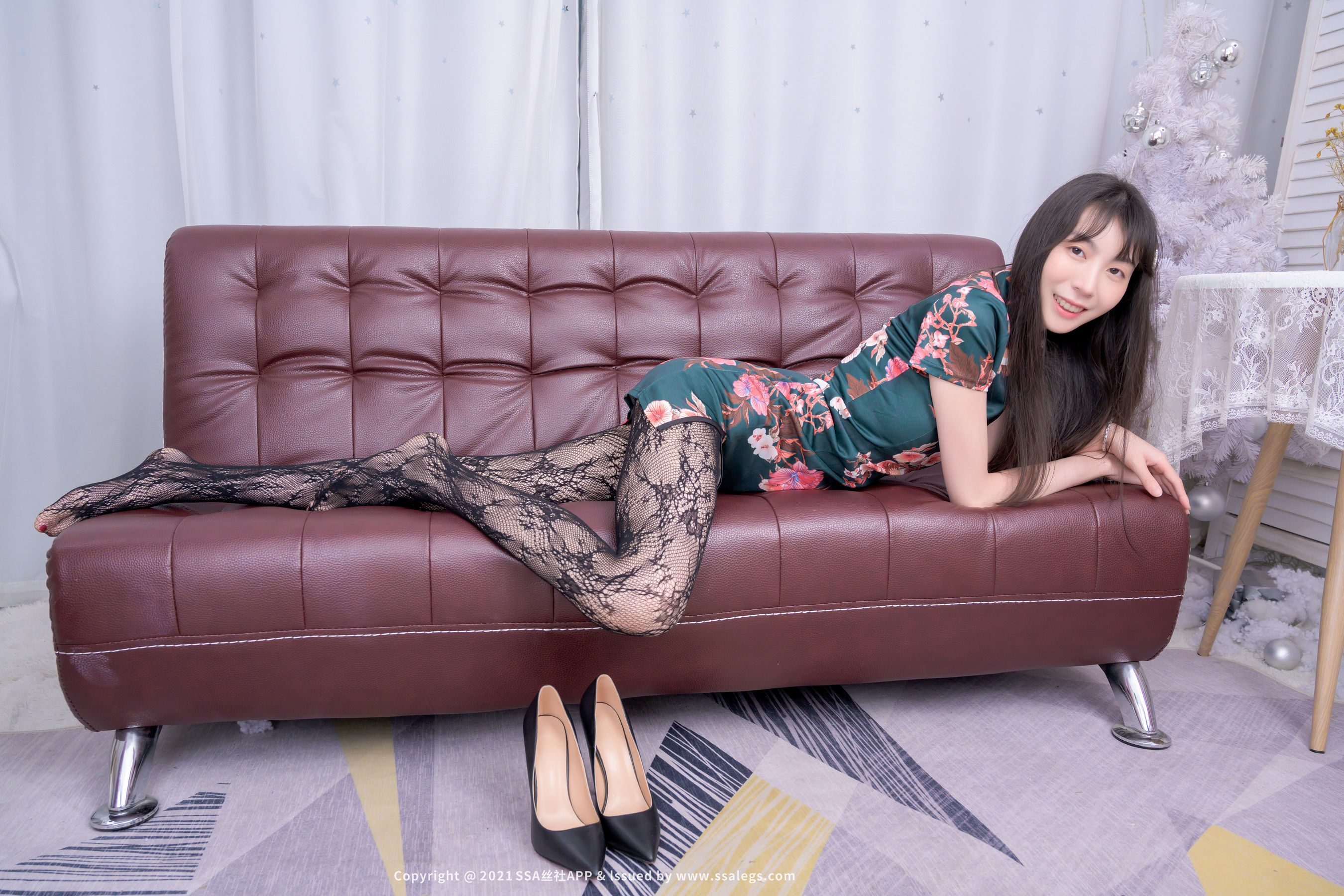 [丝社SSA]超清写真 No.745 模特团团的黑丝网袜（下）  第20张