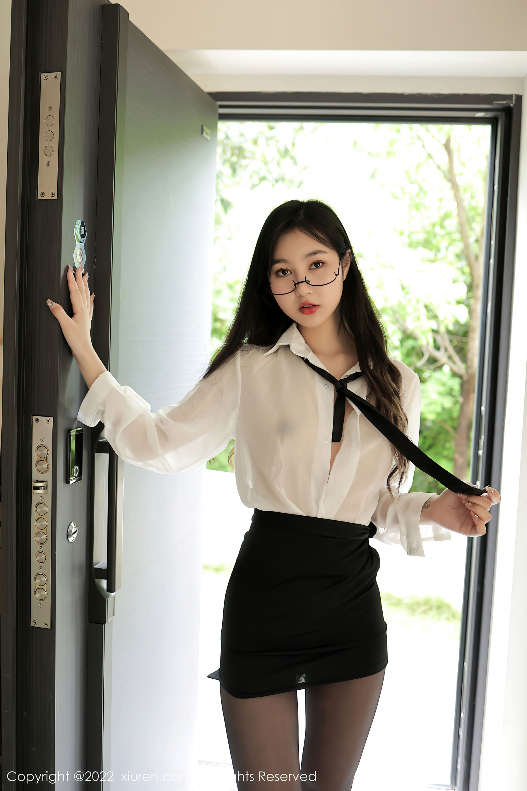 [秀人XiuRen] No.5117 谢晚晚  第3张