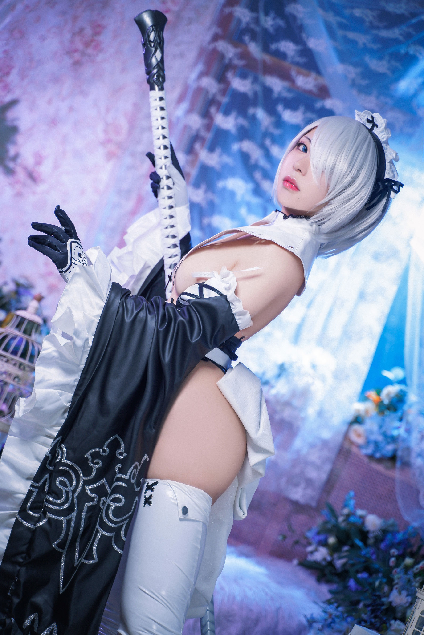 [网红COSER] 虎森森 - 2B女仆