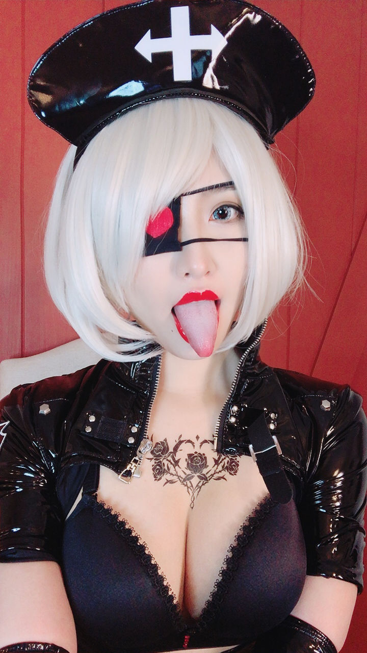 [福利COS] MisswarmJ - Nurse 2B phone contents  第3张