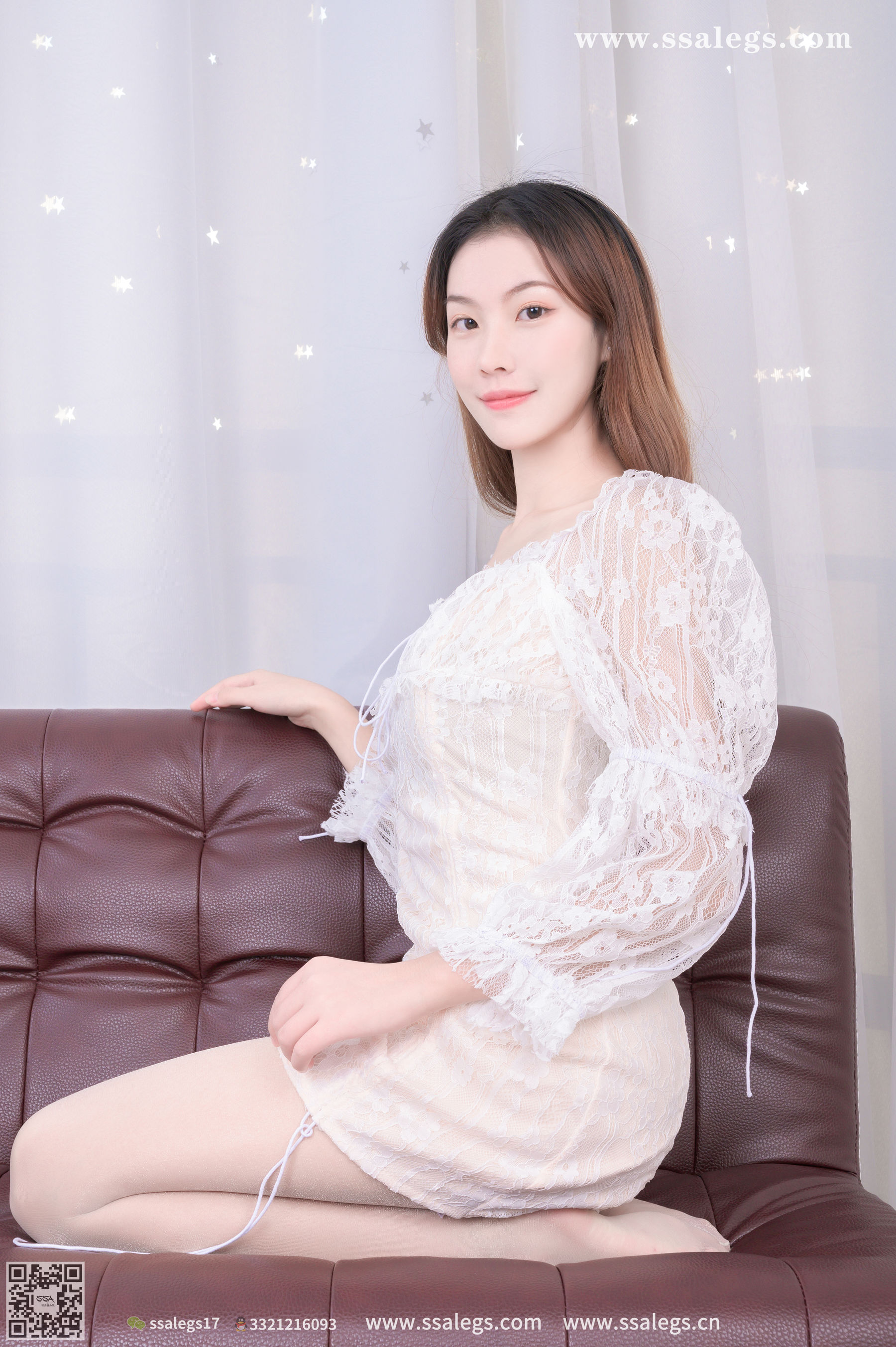 [SSA丝社]超清写真 No.402 素素 阳光明媚的窗边亮闪闪开档肉丝(下)  第3张