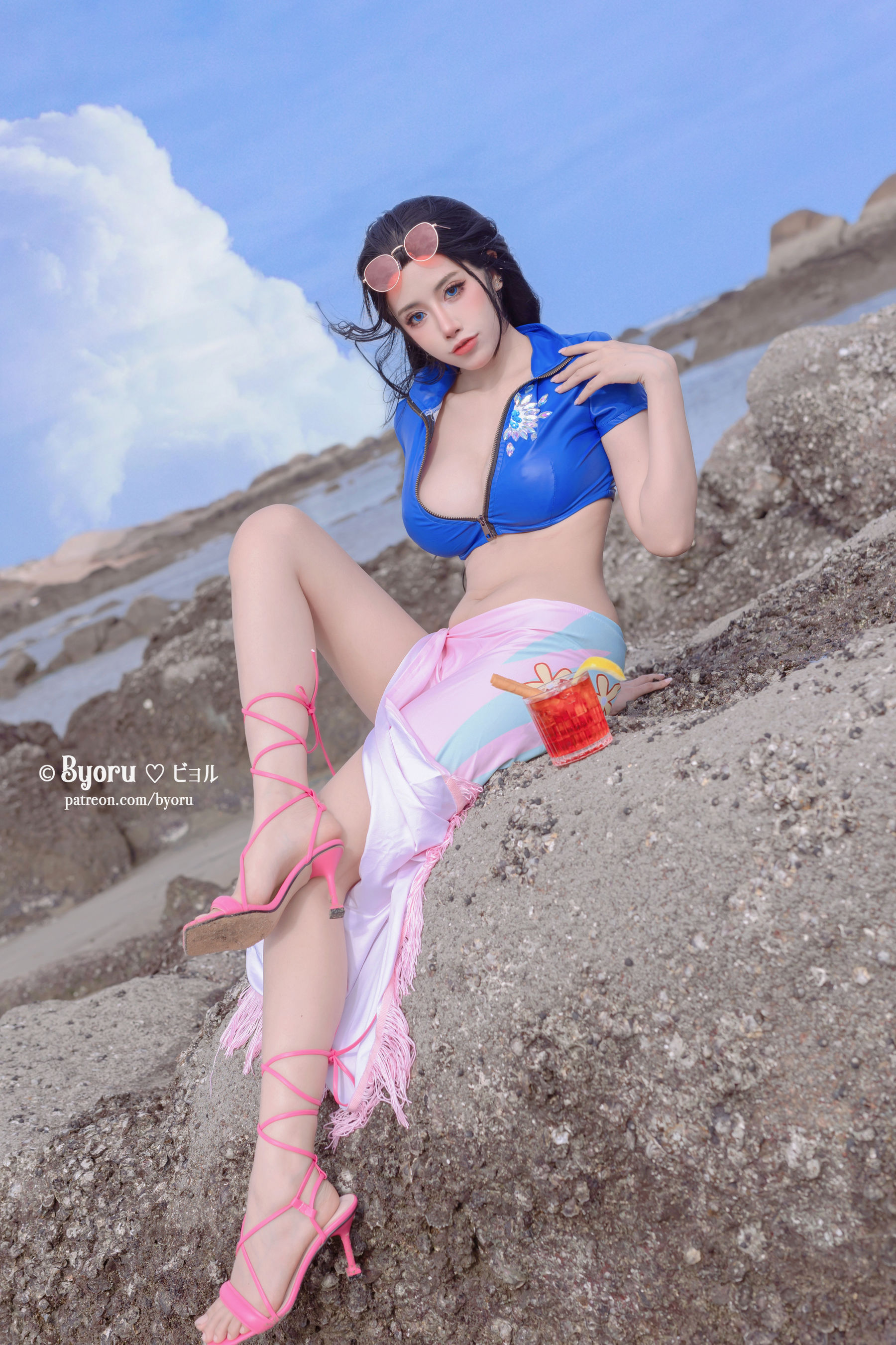 [福利COS] 日本性感萝莉Byoru - Nico Robin  第3张