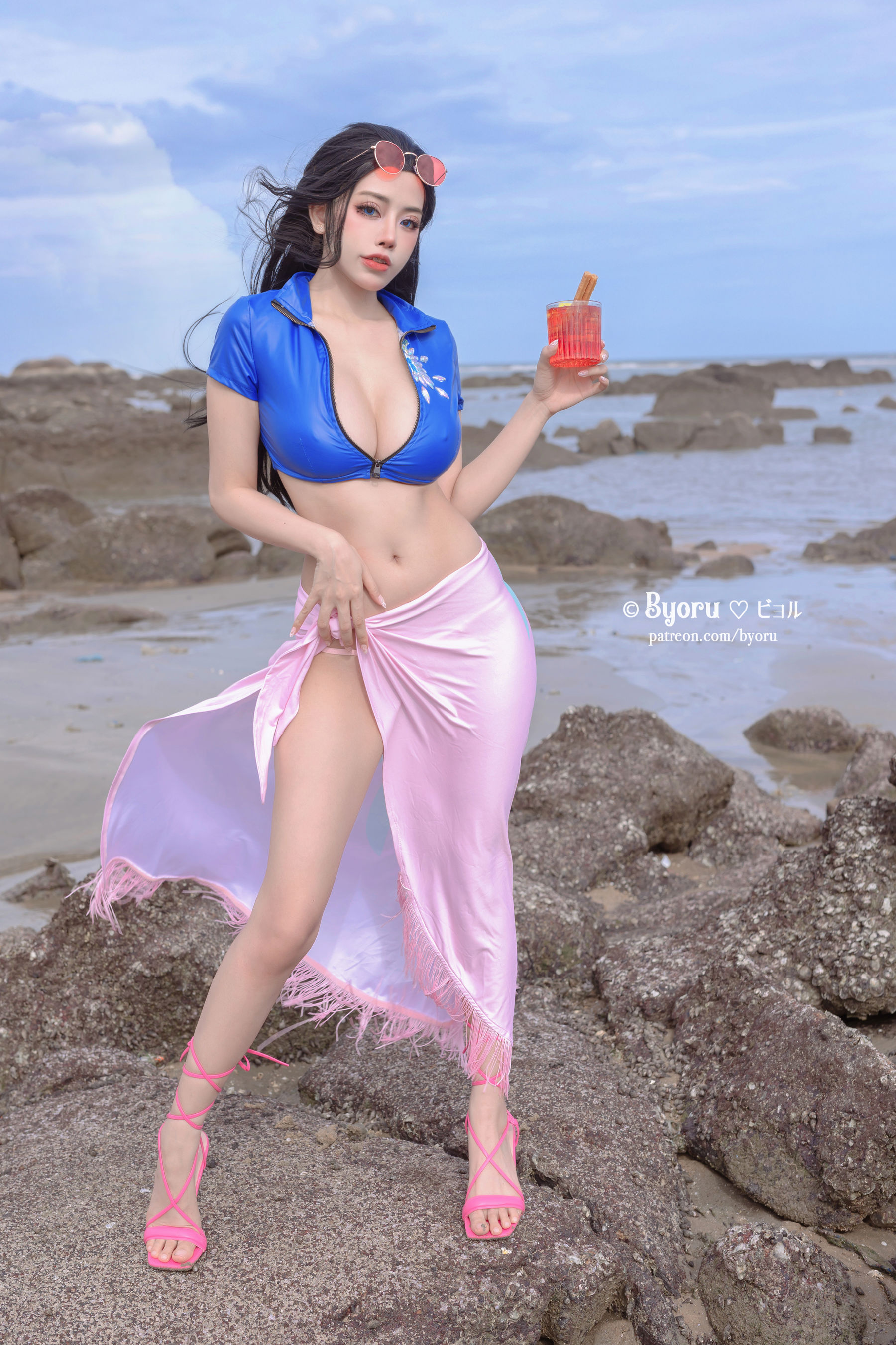 [福利COS] 日本性感萝莉Byoru - Nico Robin  第2张