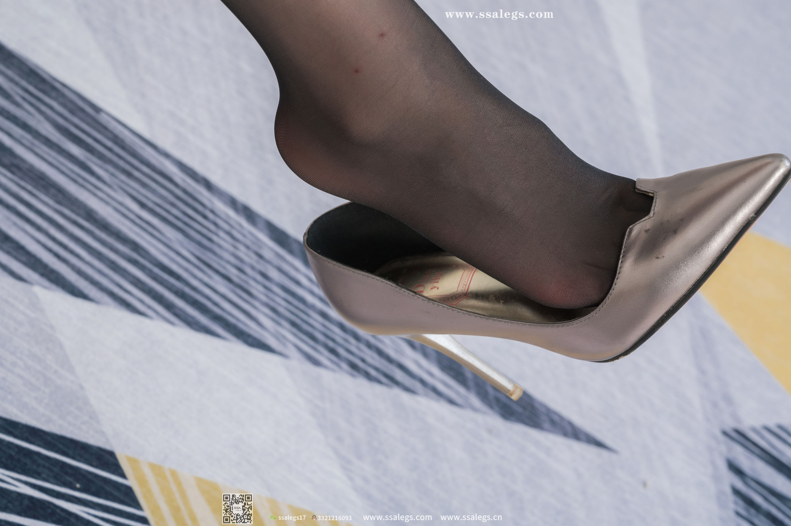 [SSA丝社] No.431 娜娜 御姐的性感红裙黑丝(上)  第34张