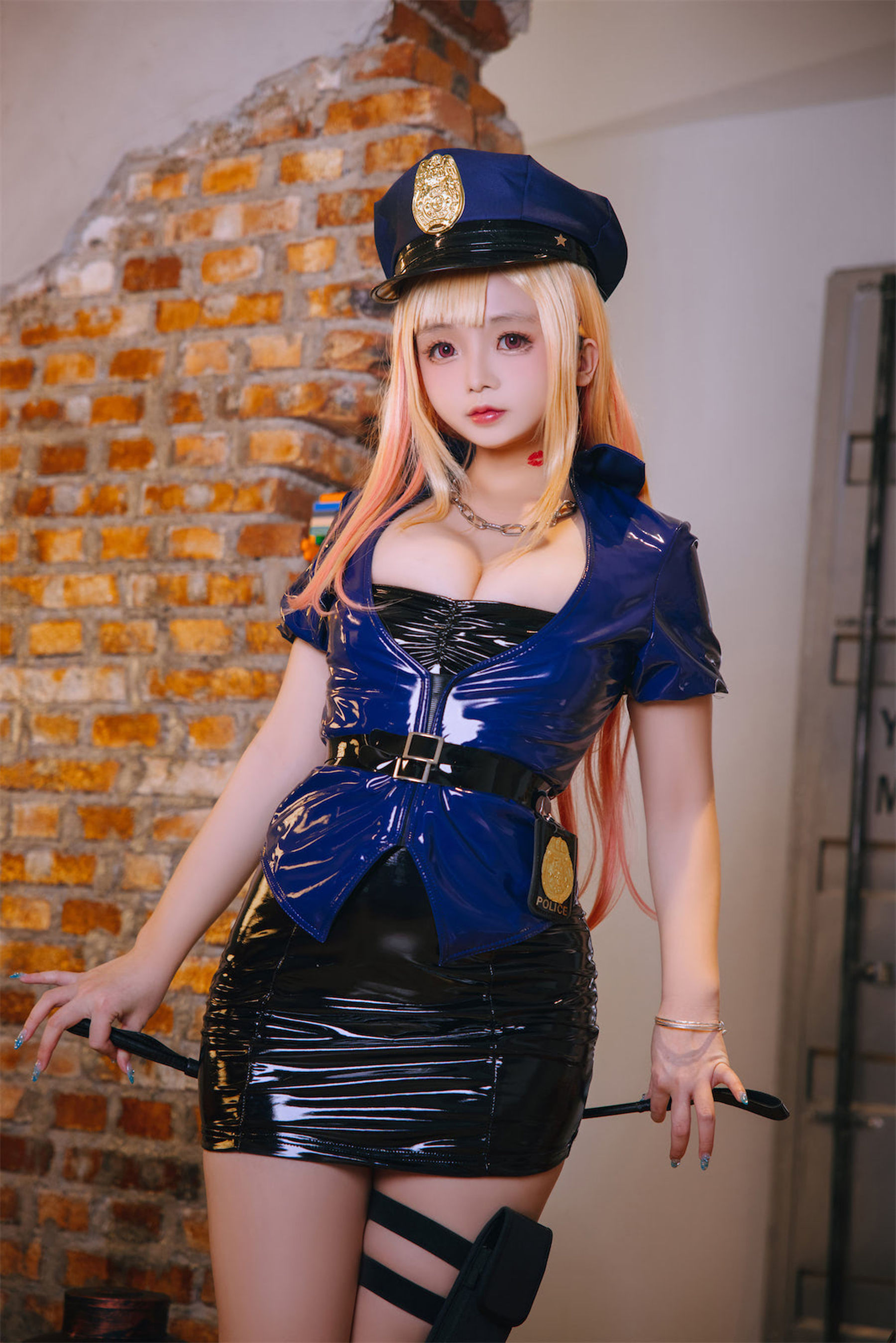 [福利COS] Cosplay日奈娇 - 喜多川海梦女警  第41张