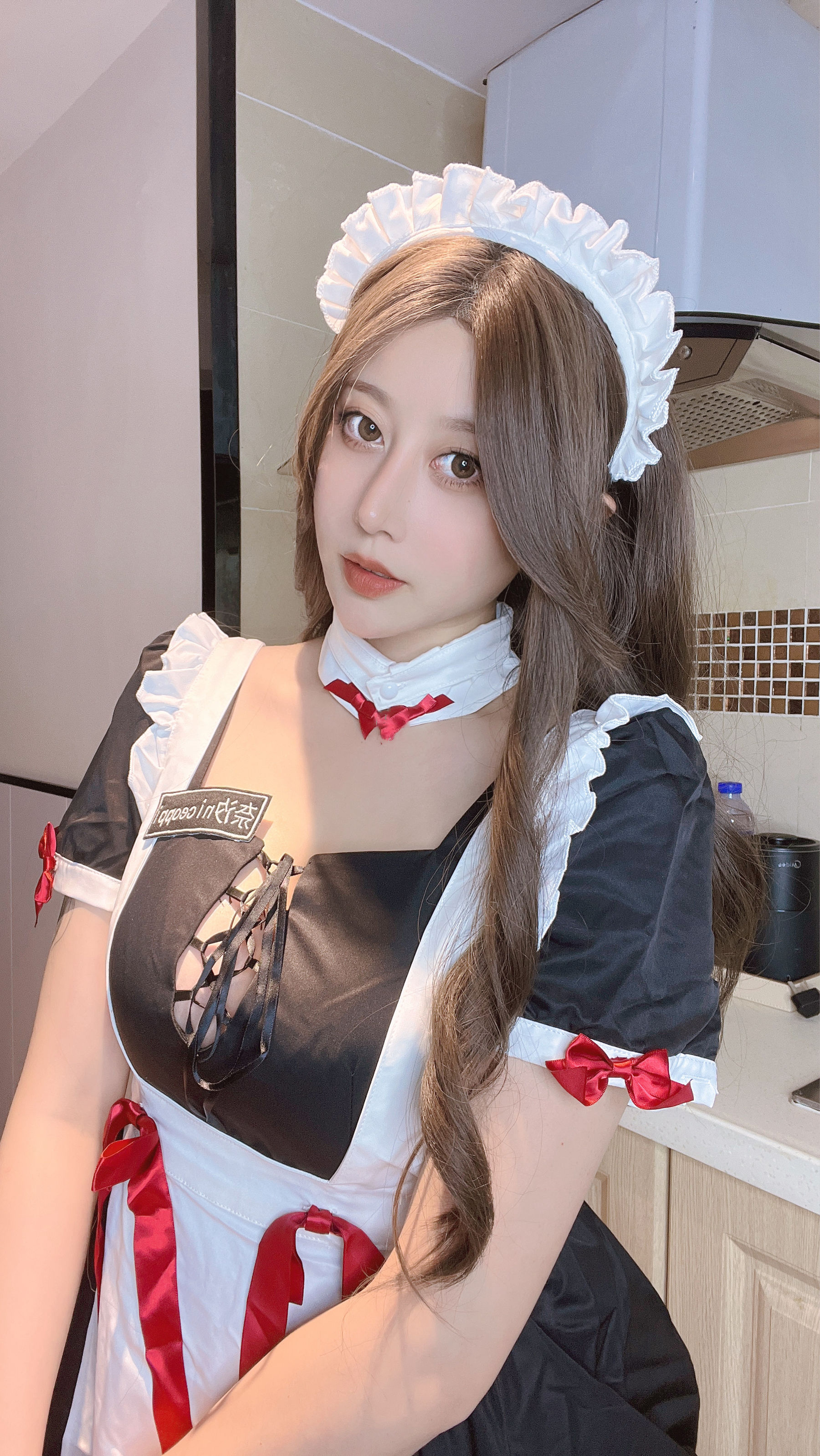 [福利COS] 萌妹奈汐酱nice - 奶鲜女仆  第2张