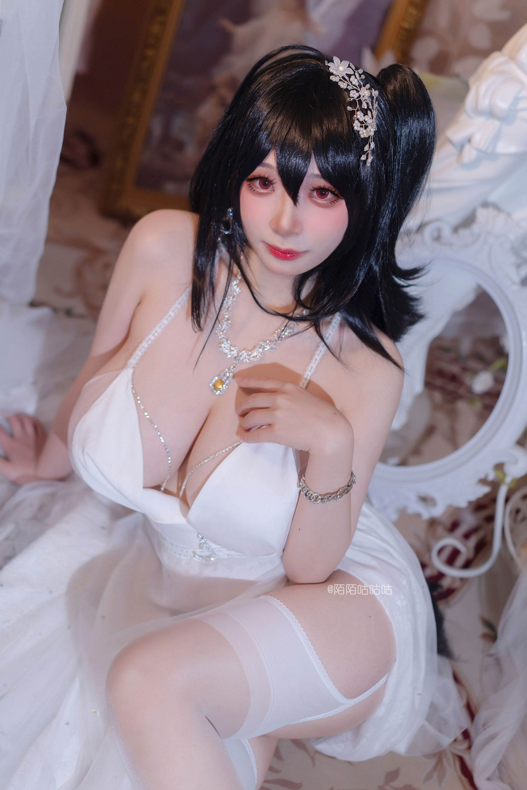 [福利COS] Cosplay美女韶陌陌 - 大凤 婚纱