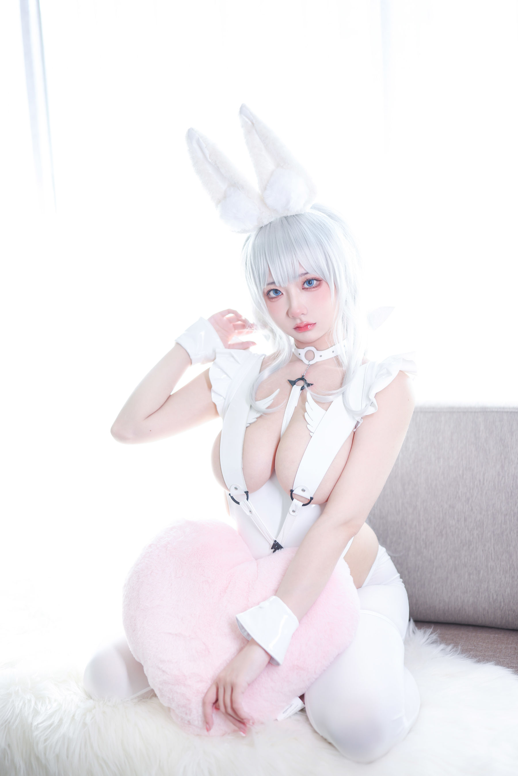 [福利COS] wendydydydy_酱油 - 恶毒 懒懒的白兔  第6张