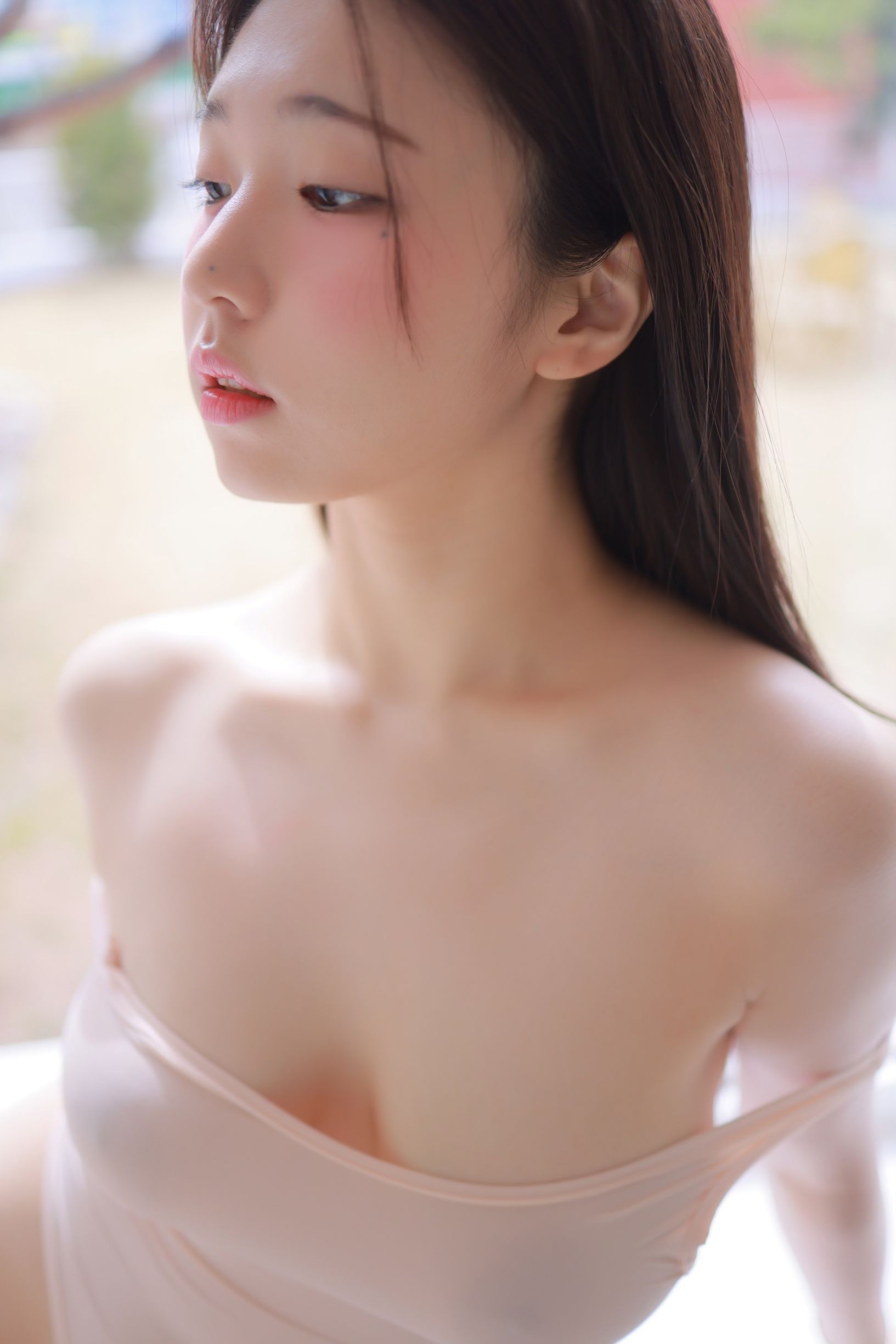 Yeon Woo - White Bodysuit  第22张