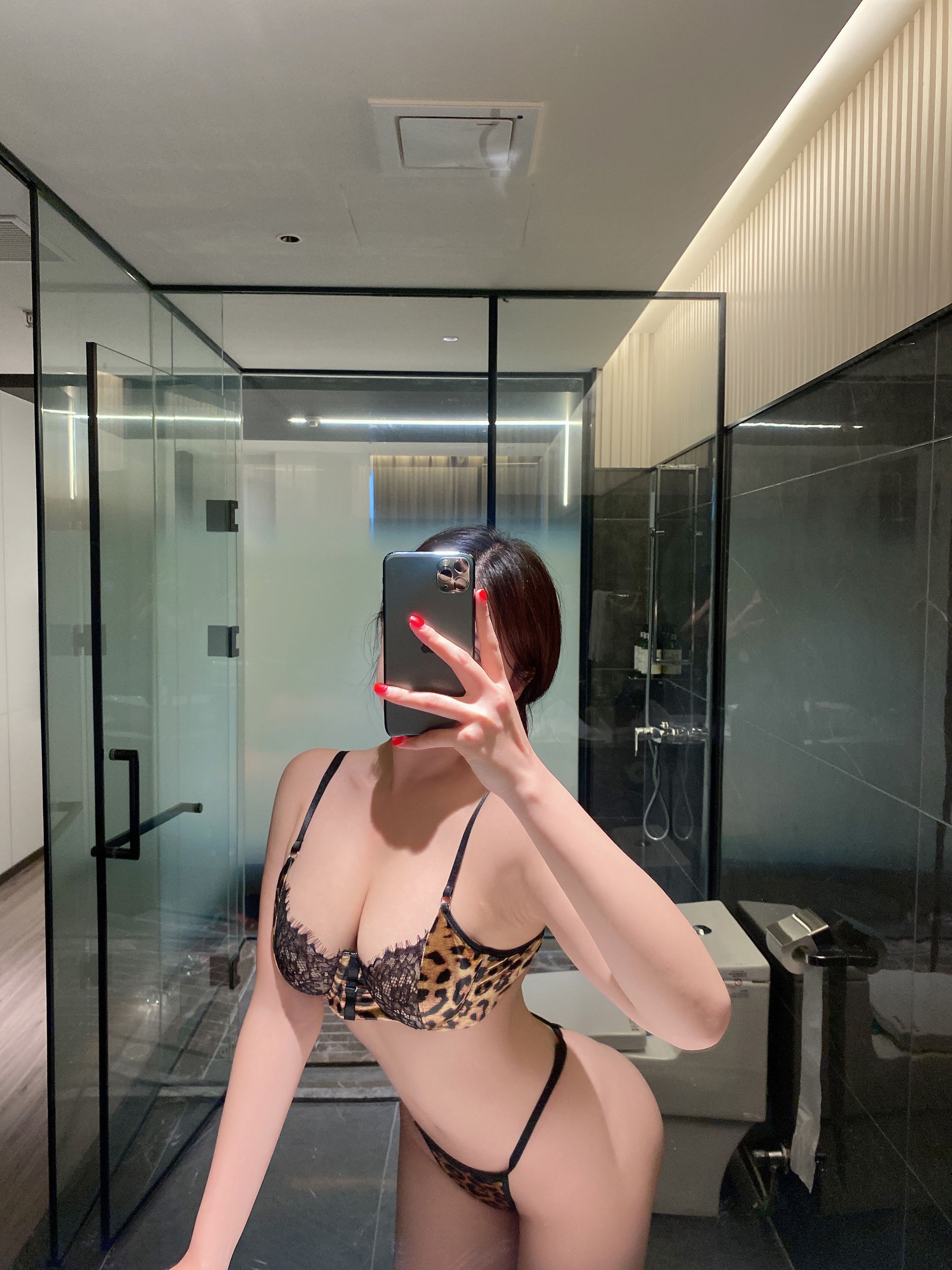 奶宝妹纸 - 豹纹小吊带  第43张