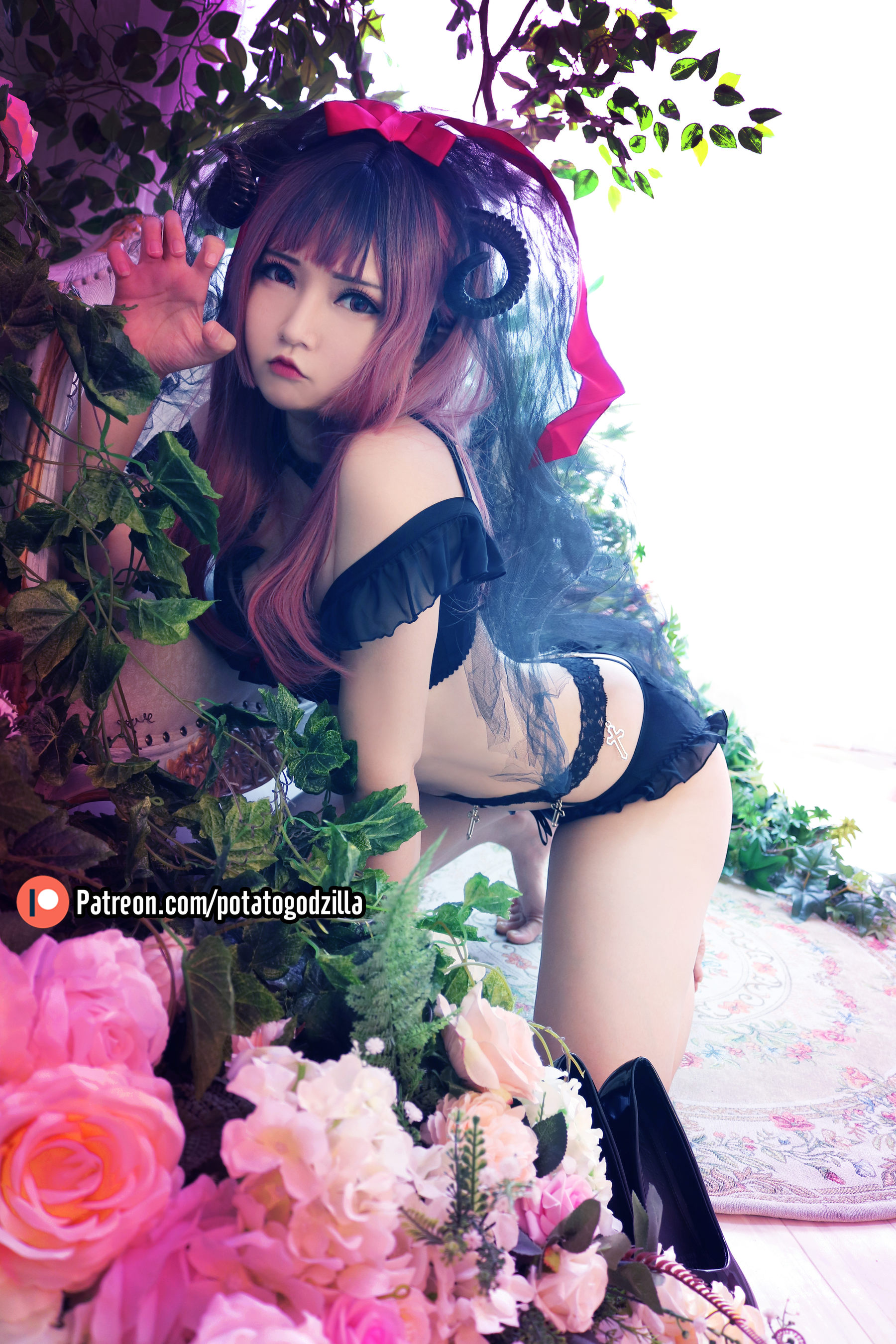 Coser小姐姐Potato Godzilla - Lil Devil Bride  第28张