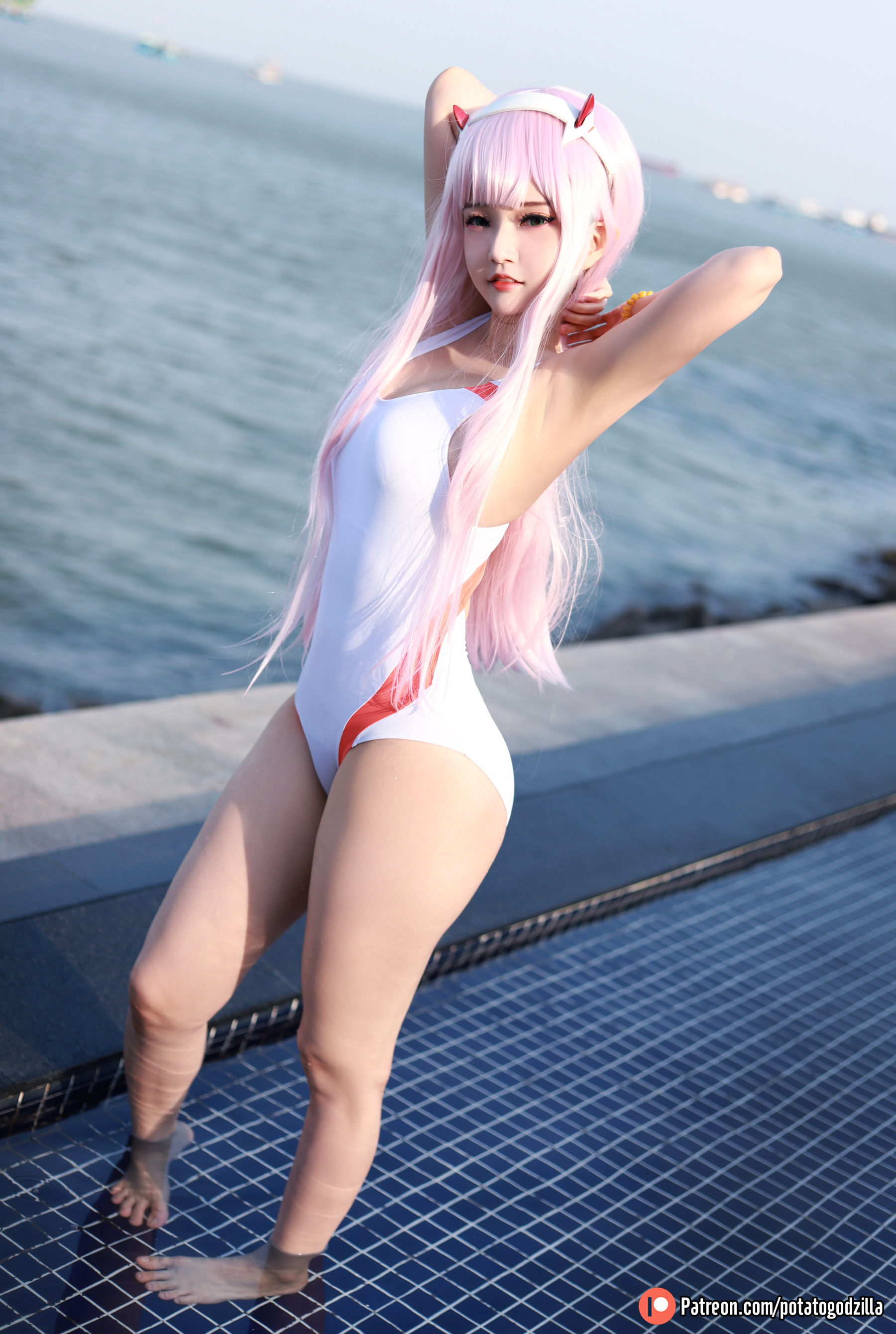 Coser小姐姐Potato Godzilla - Zero Two Swimsuit  第31张