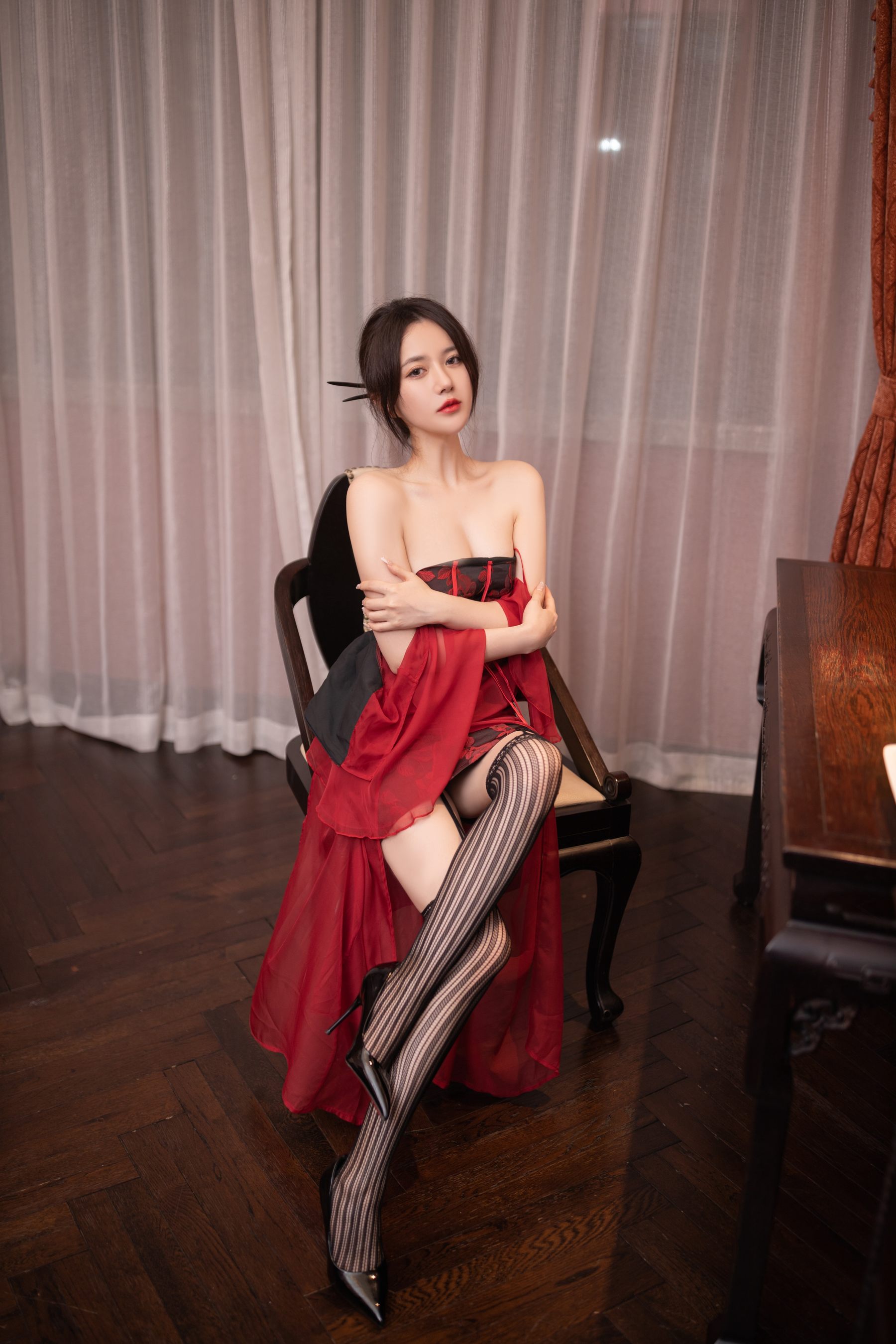 鱼子酱天生妖娆写真  第47张
